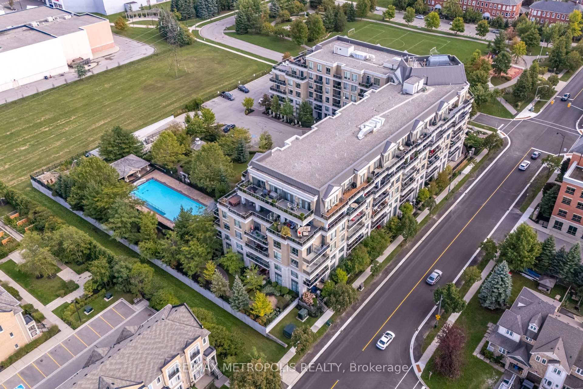Photo 43 of Unit 416, 111 Civic Square Gate, Aurora, Bayview Wellington — HOMEH