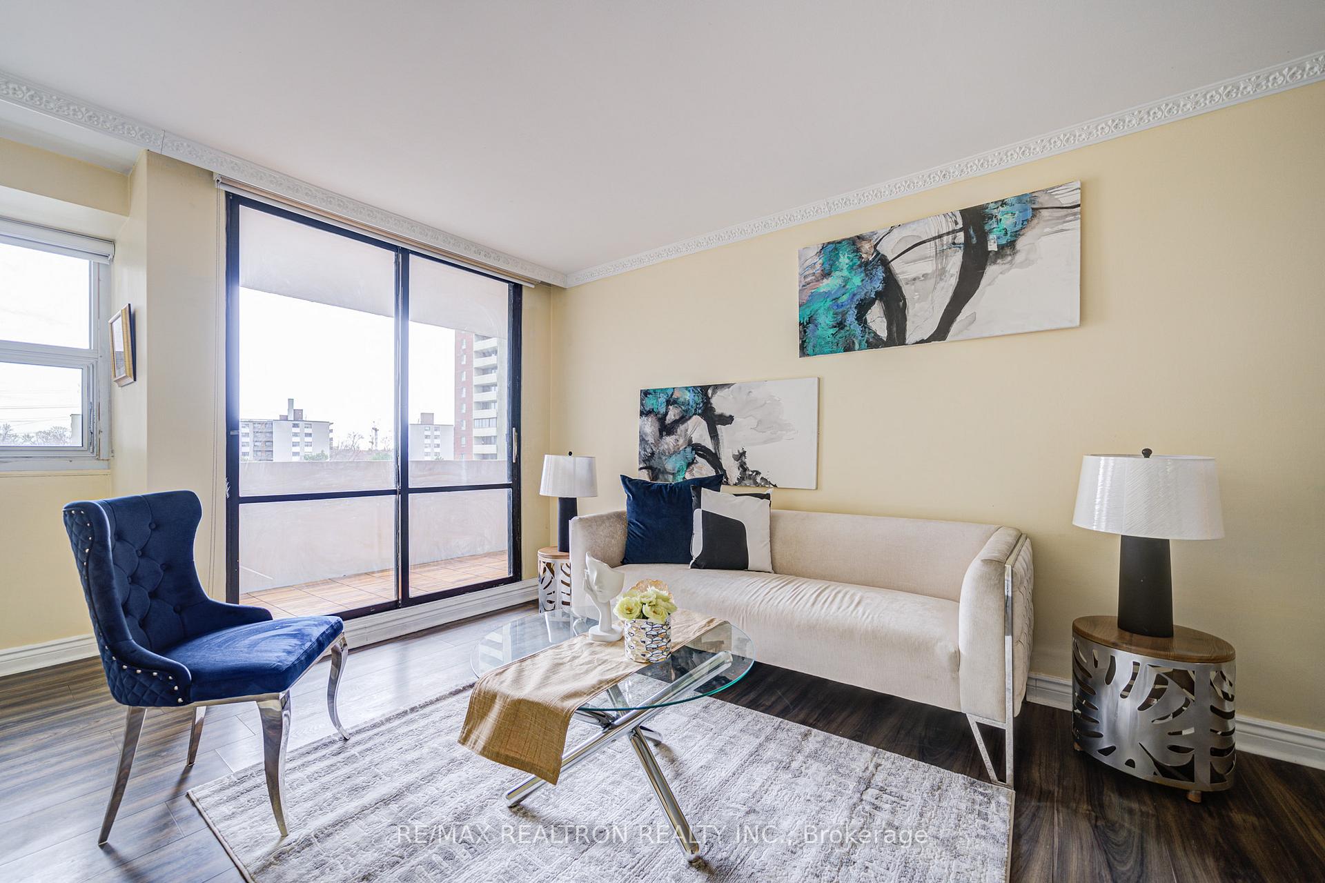 Photo 12 of Unit 504, 3 Massey Square, Toronto, Crescent Town — HOMEH