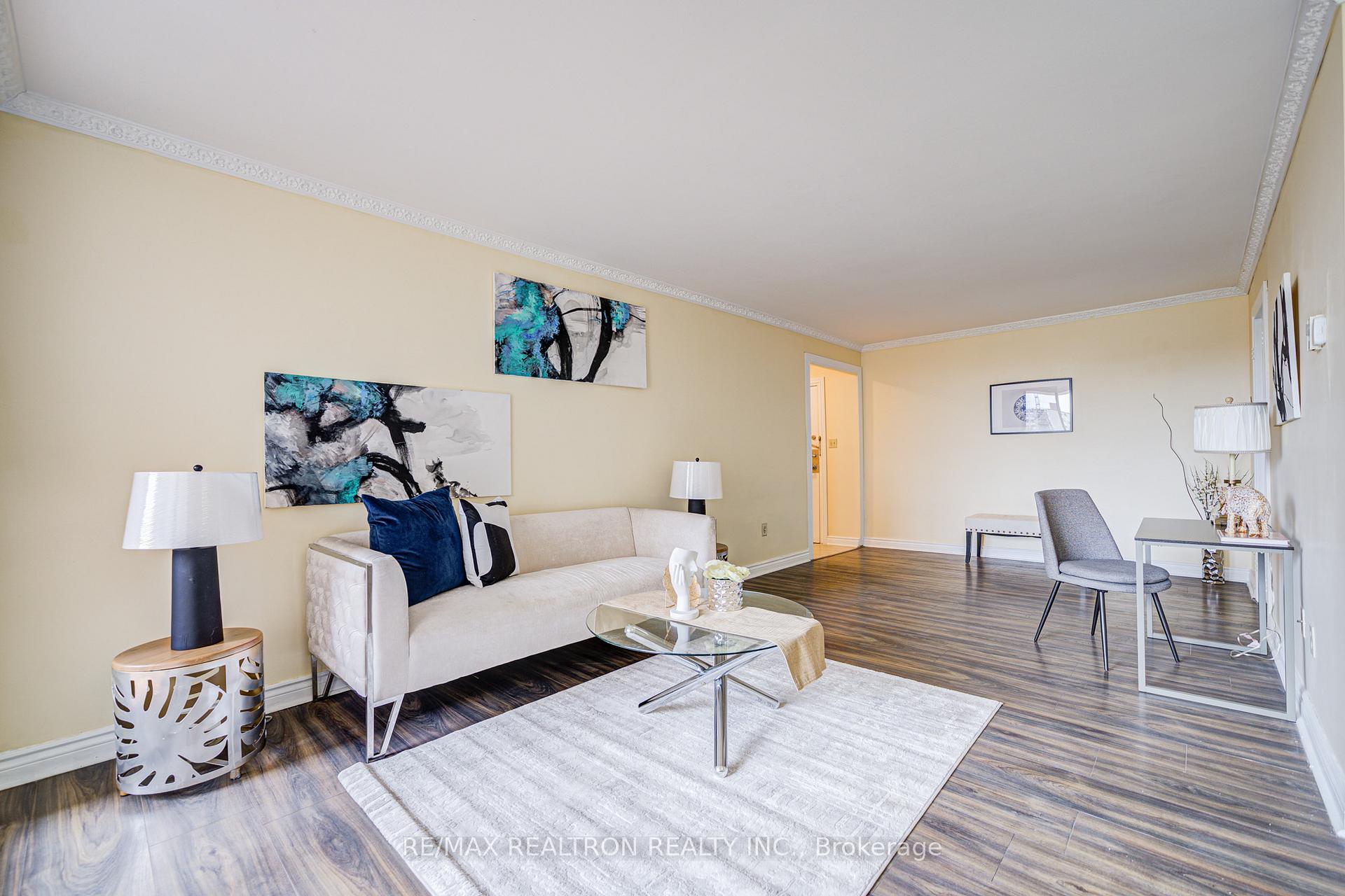 Photo 14 of Unit 504, 3 Massey Square, Toronto, Crescent Town — HOMEH