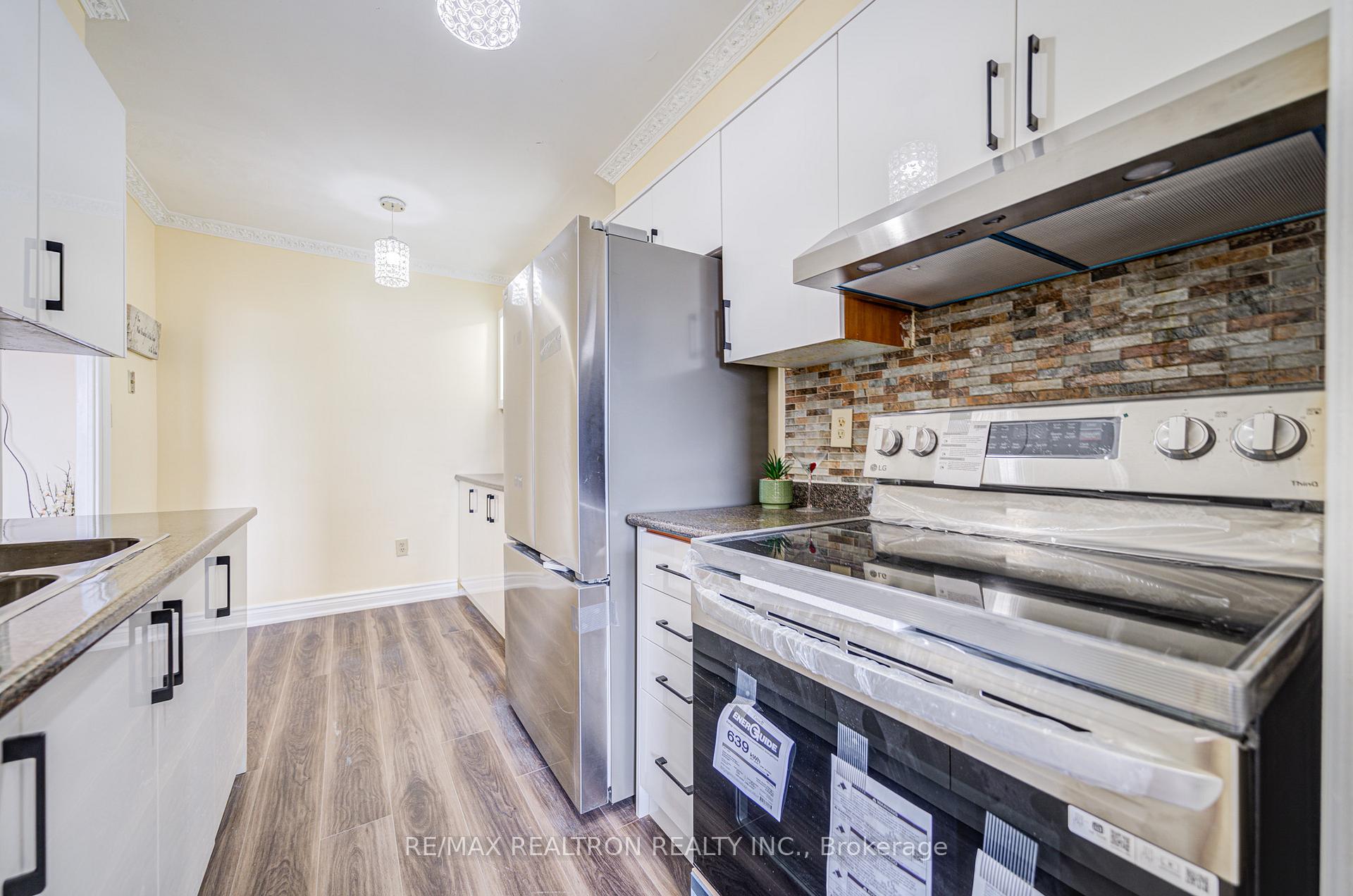 Photo 22 of Unit 504, 3 Massey Square, Toronto, Crescent Town — HOMEH