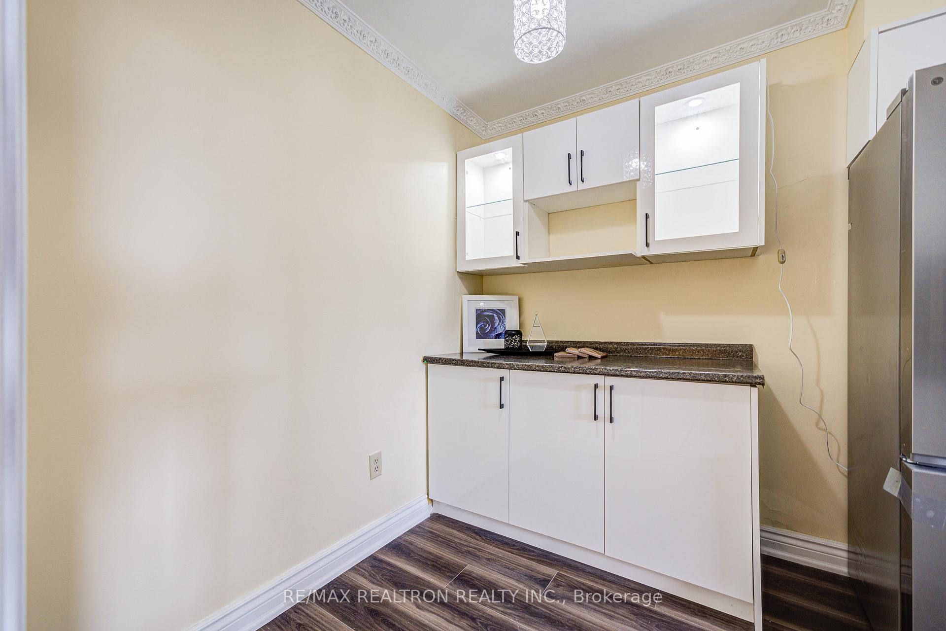 Photo 24 of Unit 504, 3 Massey Square, Toronto, Crescent Town — HOMEH