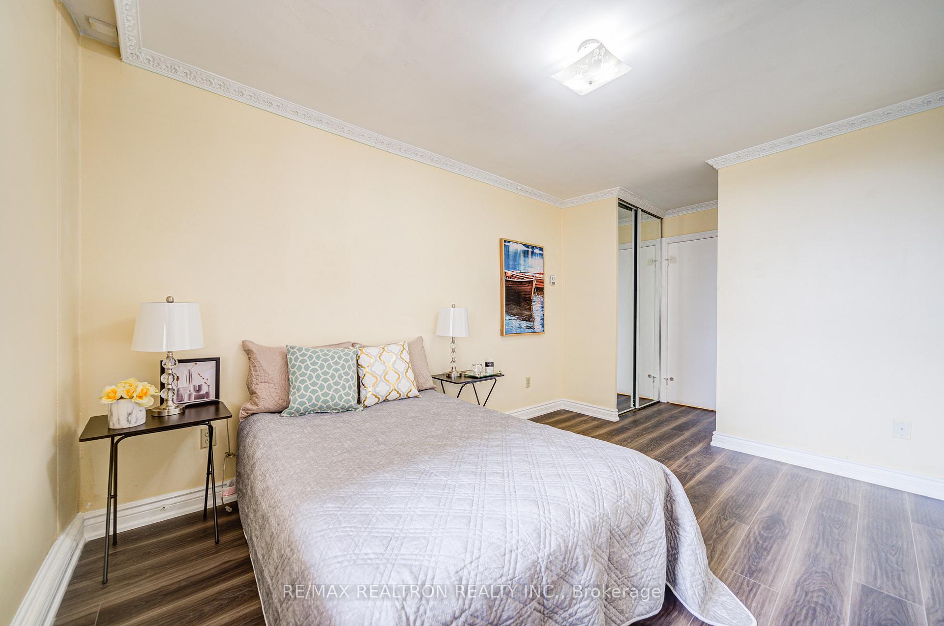 Photo 33 of Unit 504, 3 Massey Square, Toronto, Crescent Town — HOMEH