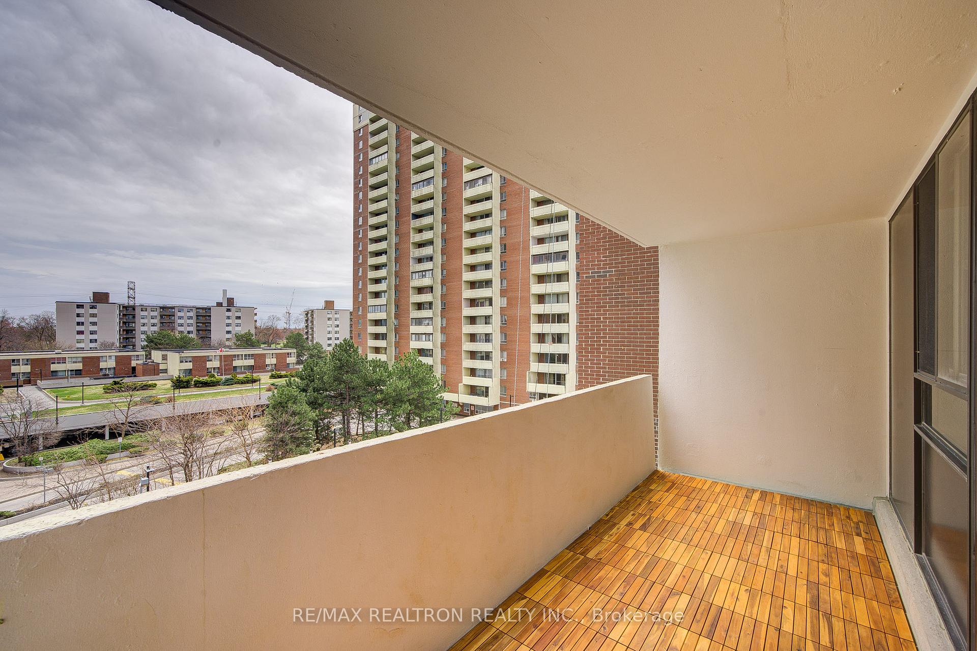Photo 41 of Unit 504, 3 Massey Square, Toronto, Crescent Town — HOMEH