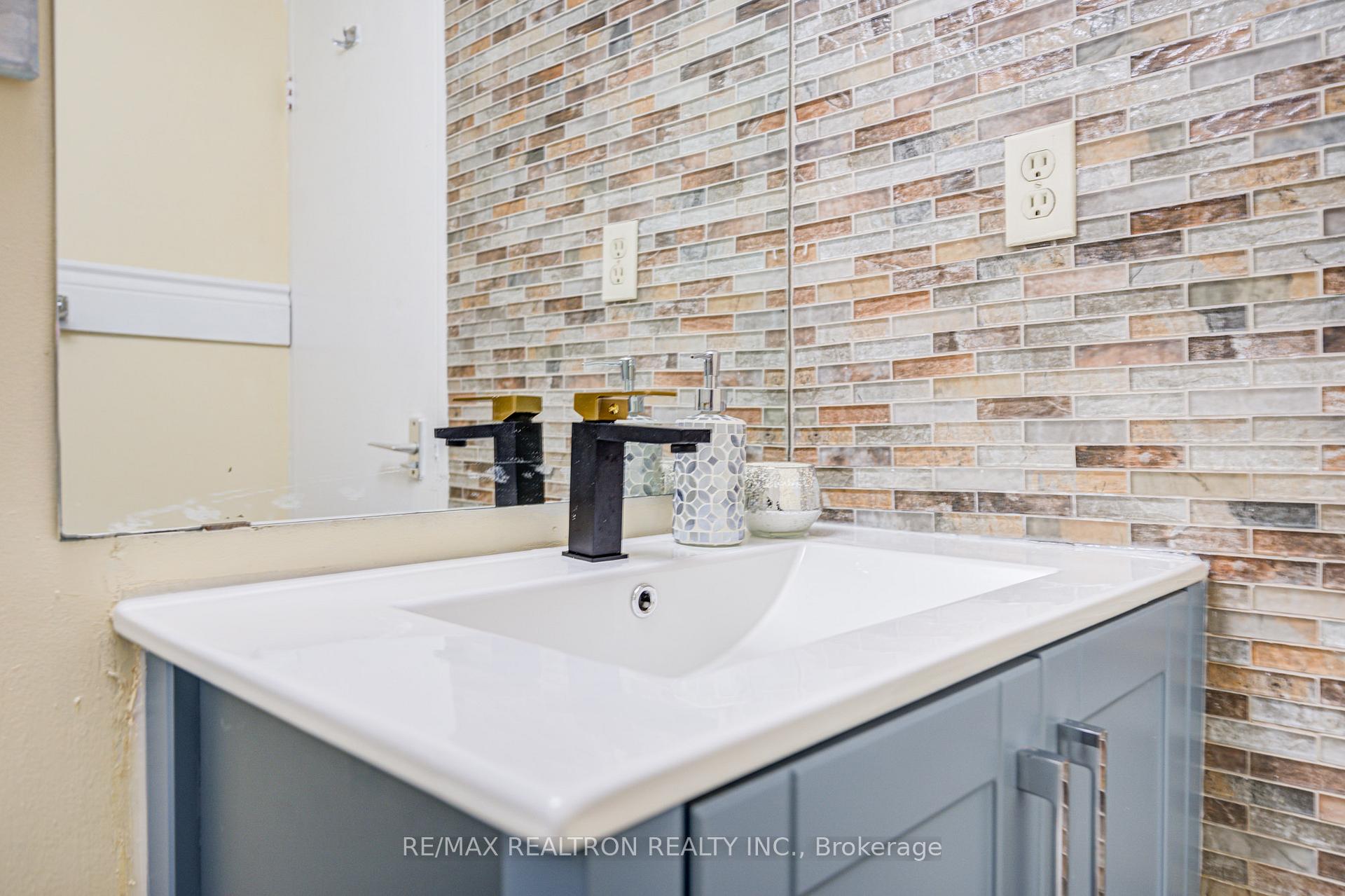 Photo 42 of Unit 504, 3 Massey Square, Toronto, Crescent Town — HOMEH