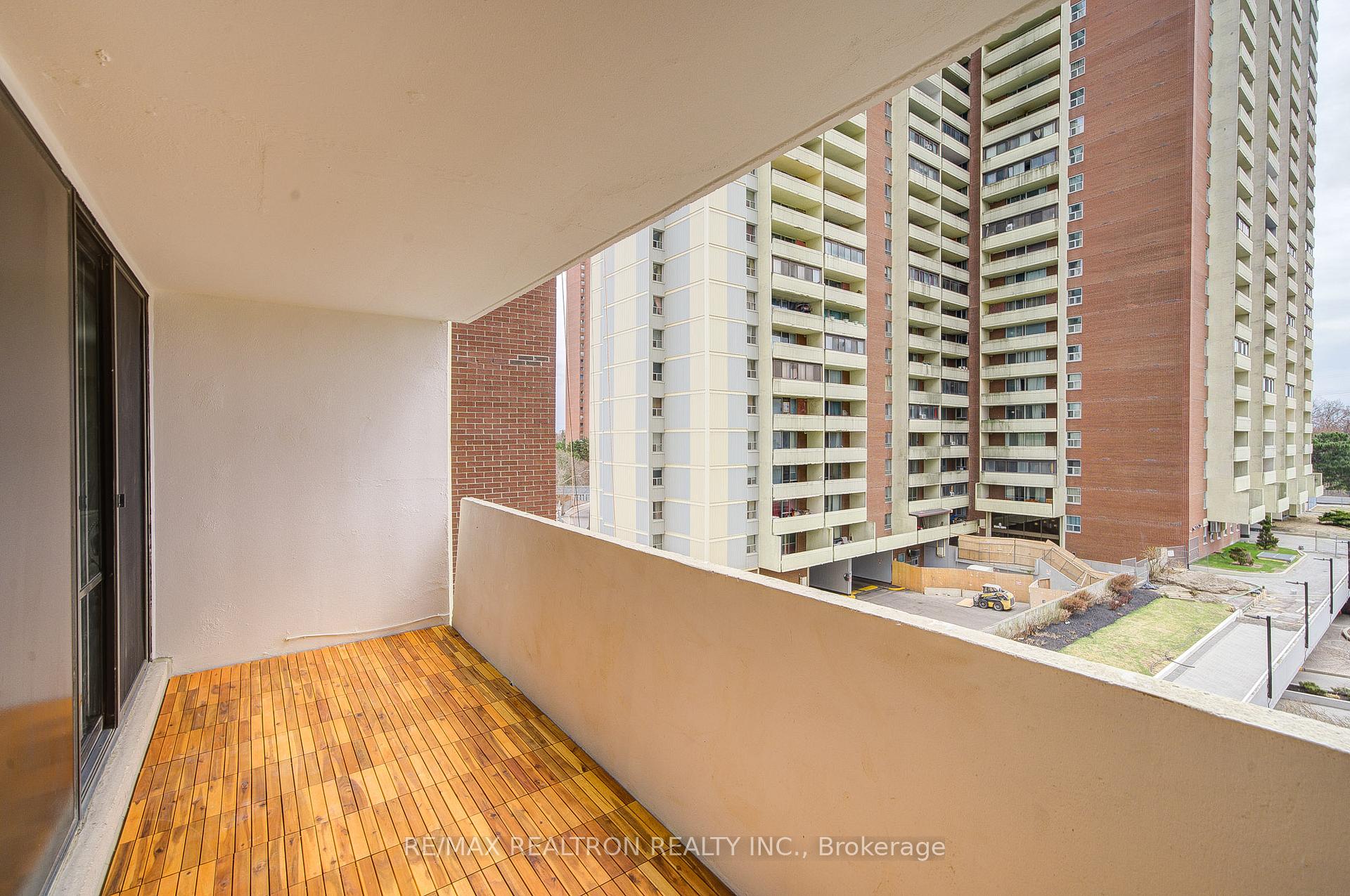 Photo 44 of Unit 504, 3 Massey Square, Toronto, Crescent Town — HOMEH
