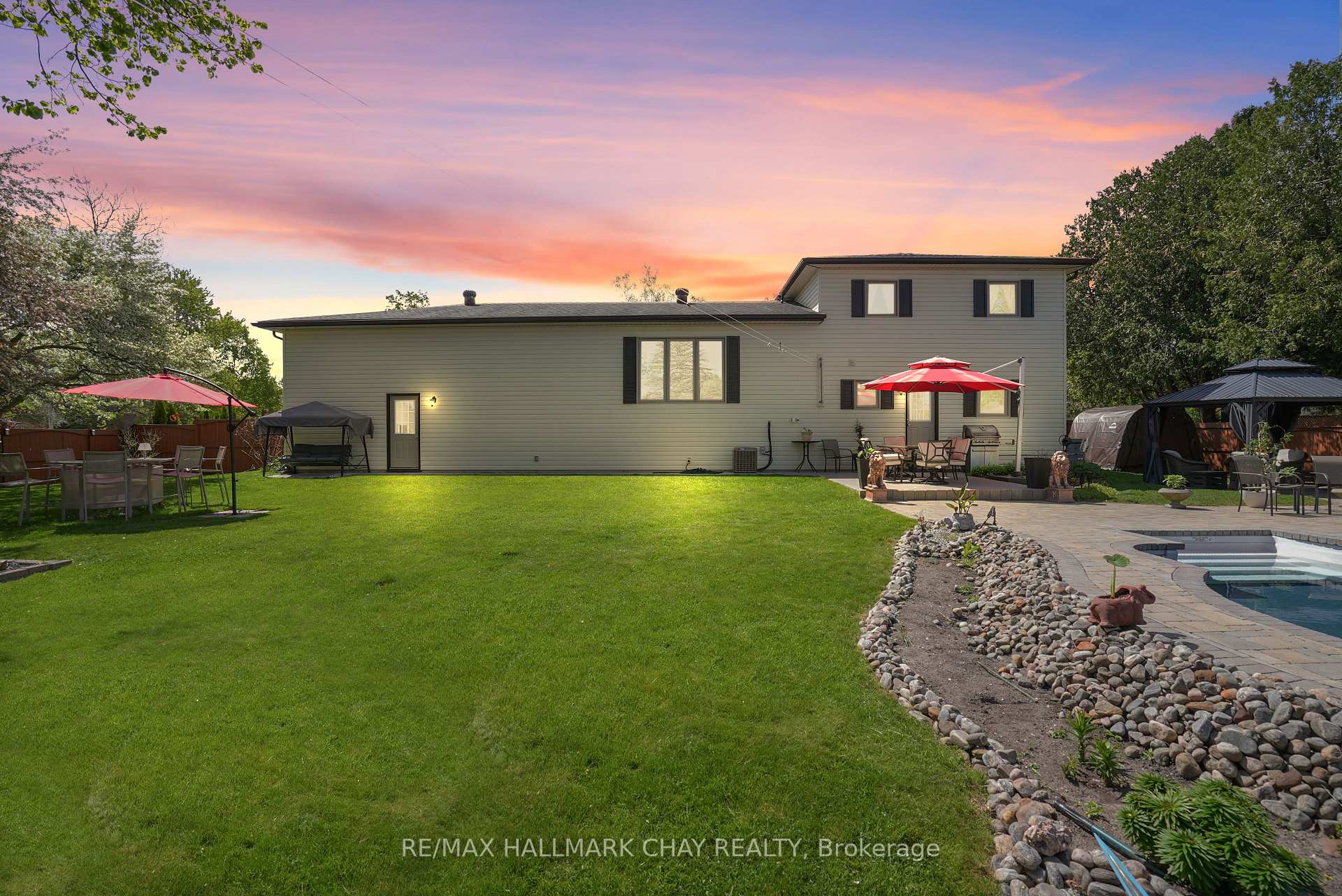 Photo 7 of 215 McGeorge Avenue, Essa, Angus — HOMEH
