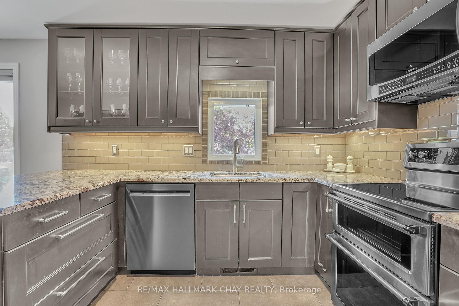 Photo 9 of 215 McGeorge Avenue, Essa, Angus — HOMEH