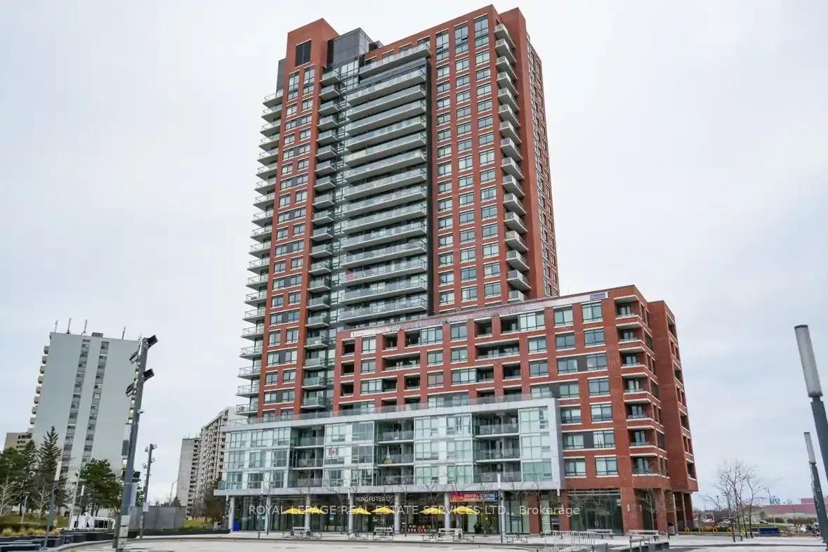 Front of Unit 2403, 420 Harwood Avenue S