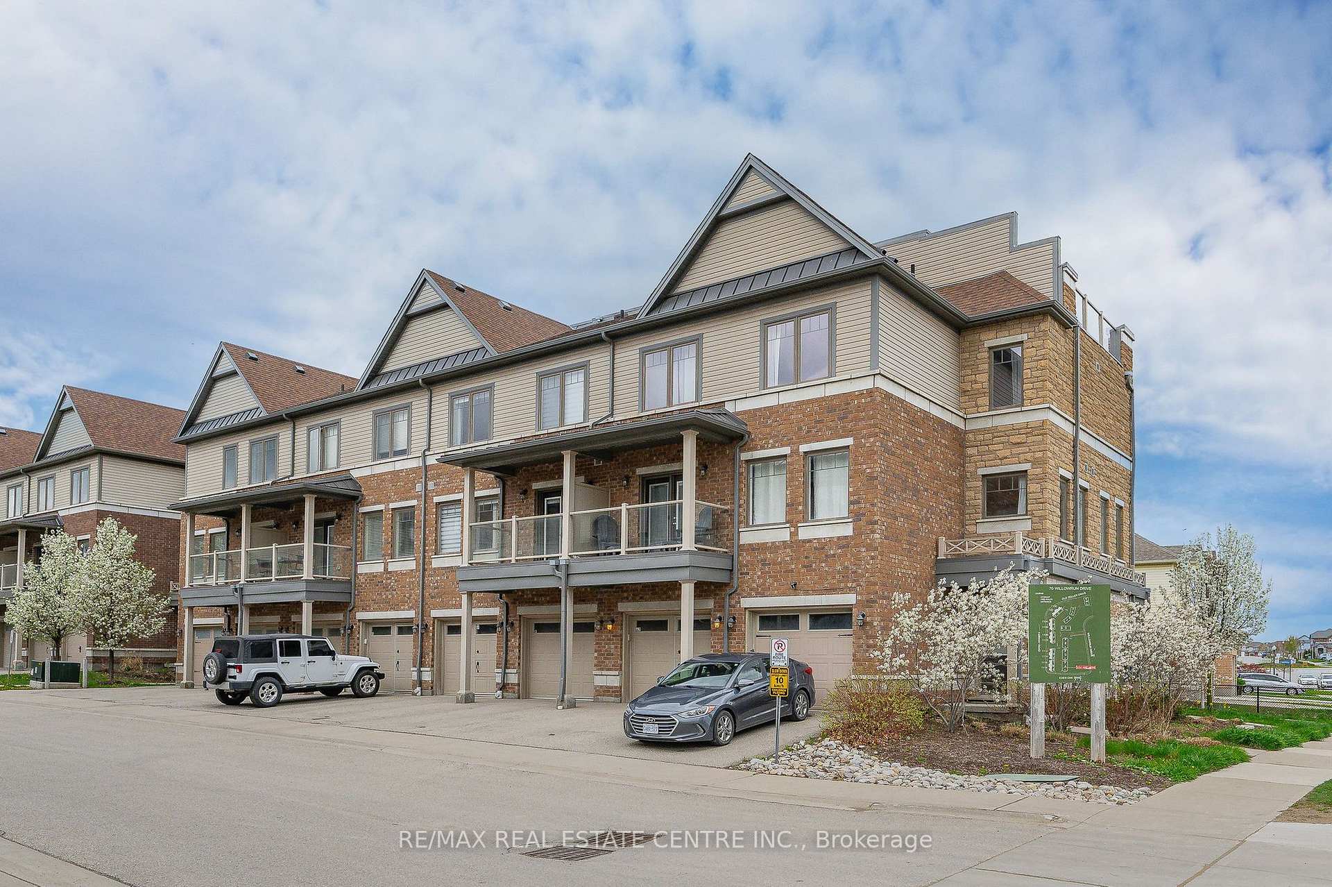 Photo 1 of Unit A2, 70 Willowrun Drive, Kitchener — HOMEH