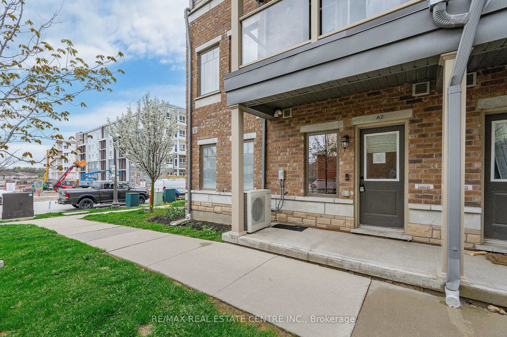 Photo 5 of Unit A2, 70 Willowrun Drive, Kitchener — HOMEH
