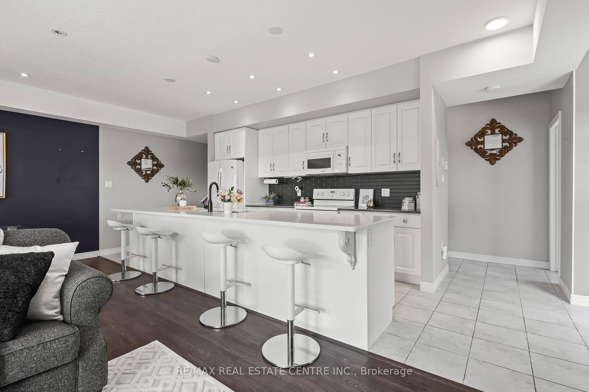 Photo 18 of Unit A2, 70 Willowrun Drive, Kitchener — HOMEH