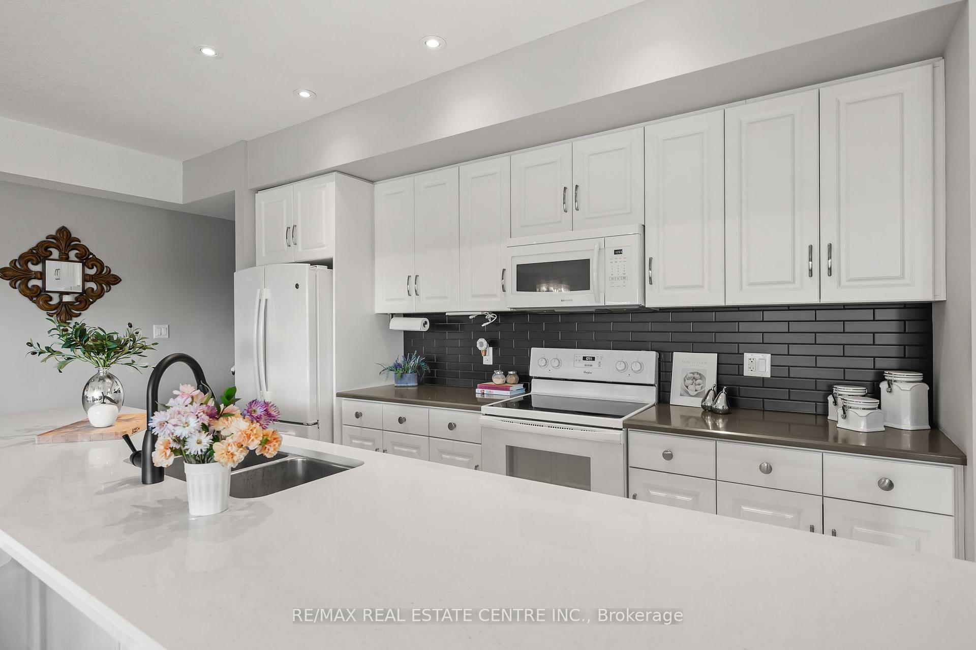 Photo 19 of Unit A2, 70 Willowrun Drive, Kitchener — HOMEH