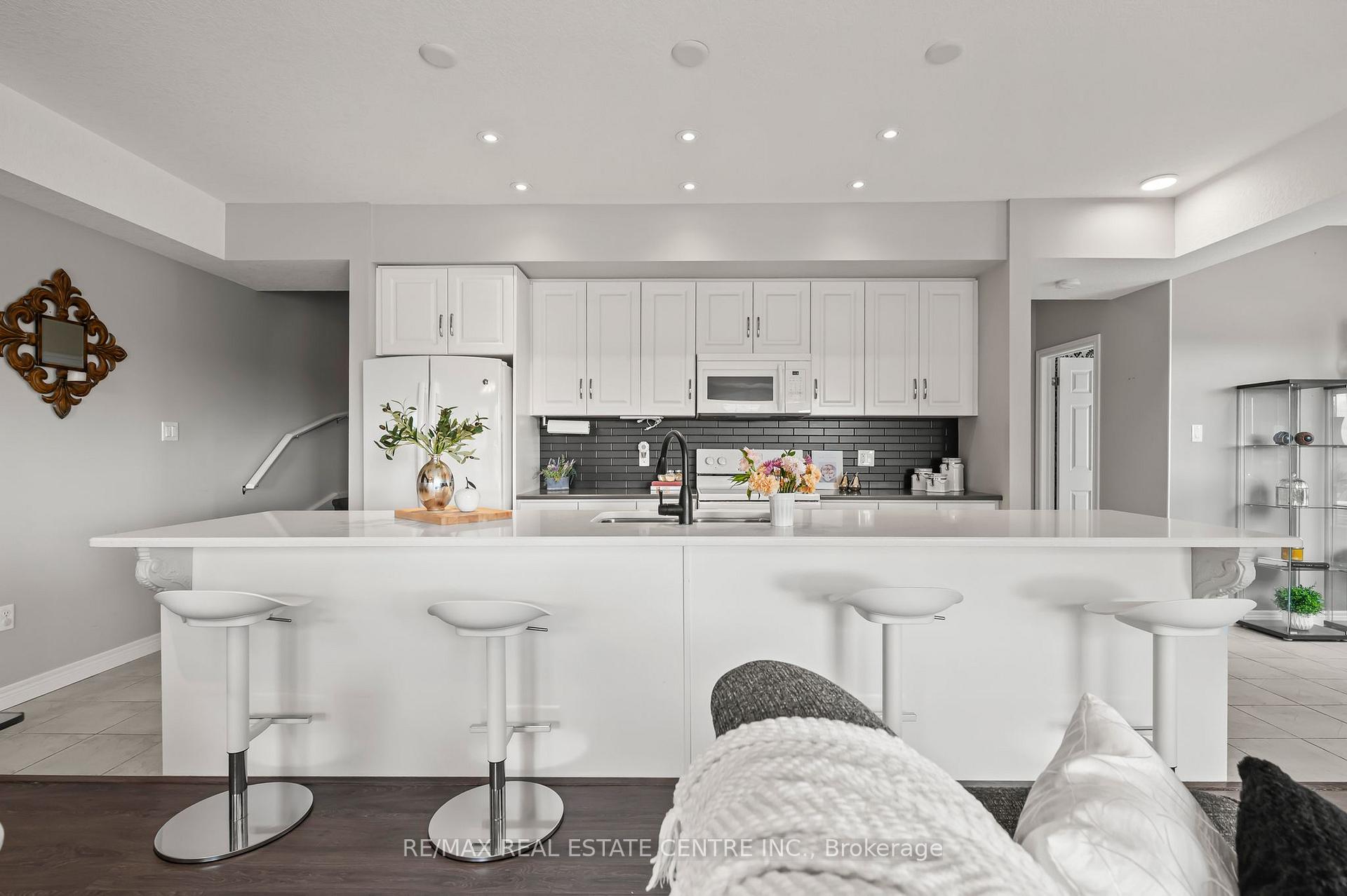 Photo 23 of Unit A2, 70 Willowrun Drive, Kitchener — HOMEH