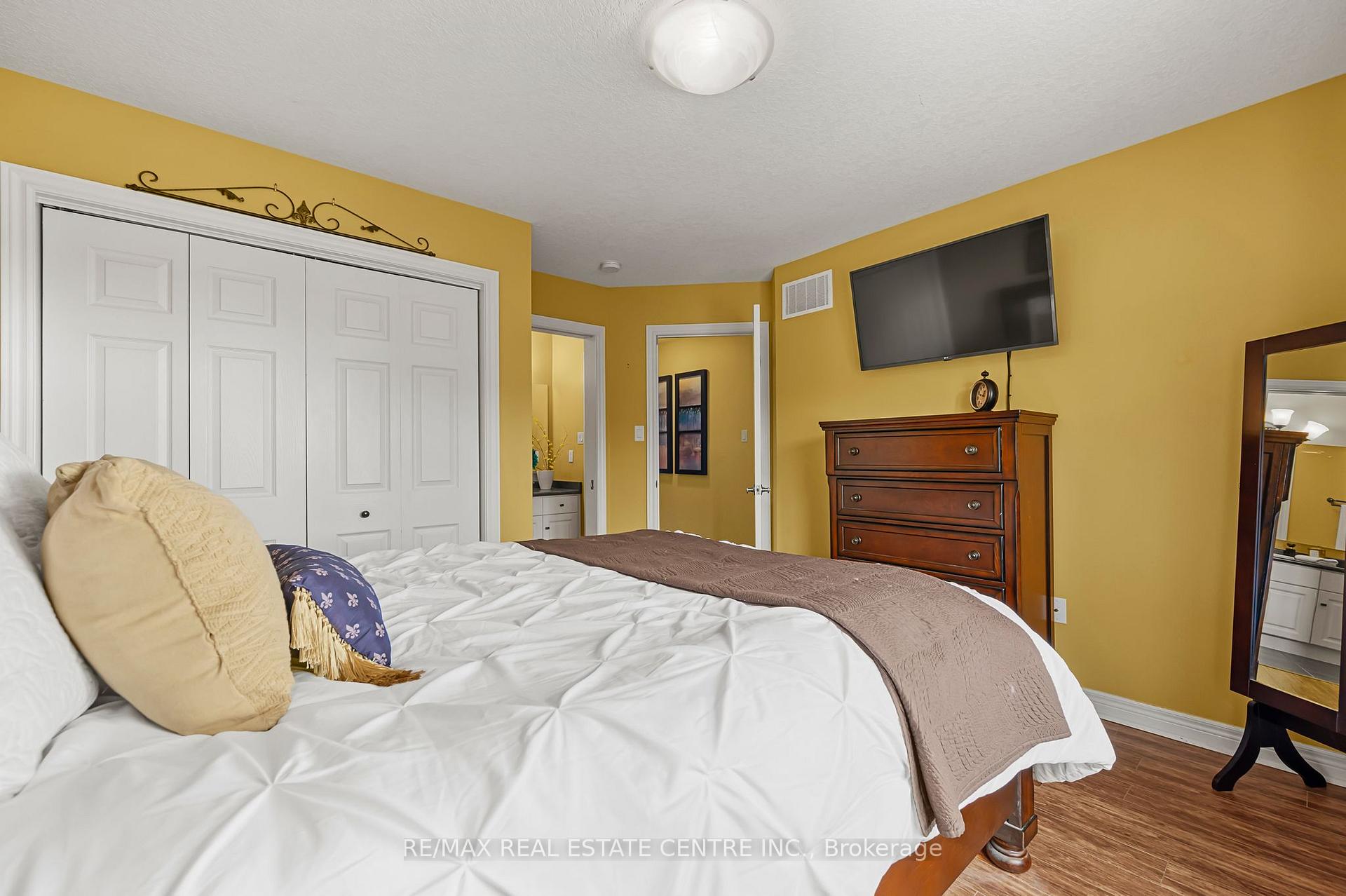Photo 41 of Unit A2, 70 Willowrun Drive, Kitchener — HOMEH