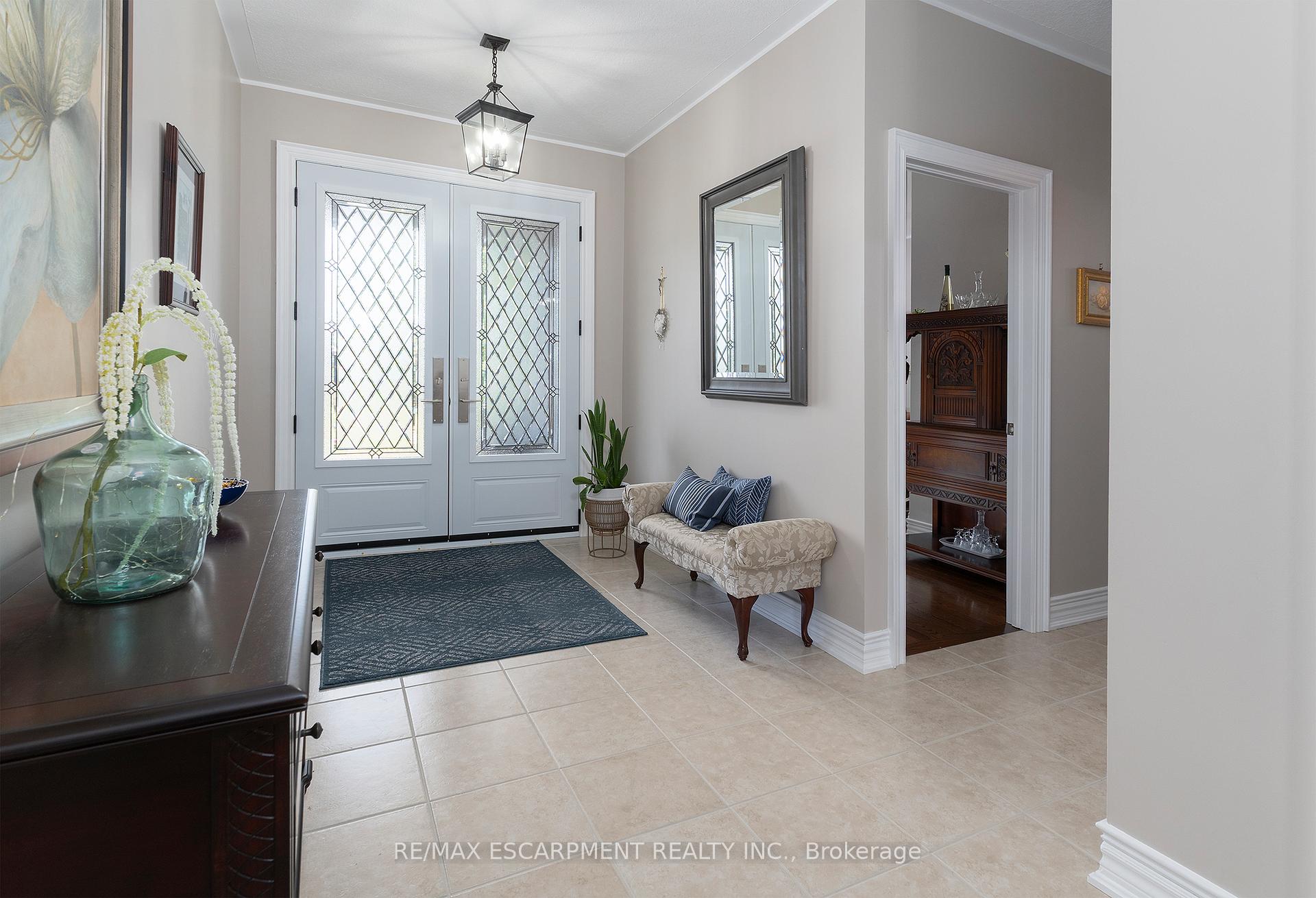 Photo 4 of Unit 35, 93 Aberfoyle Mill Crescent, Puslinch, Aberfoyle — HOMEH