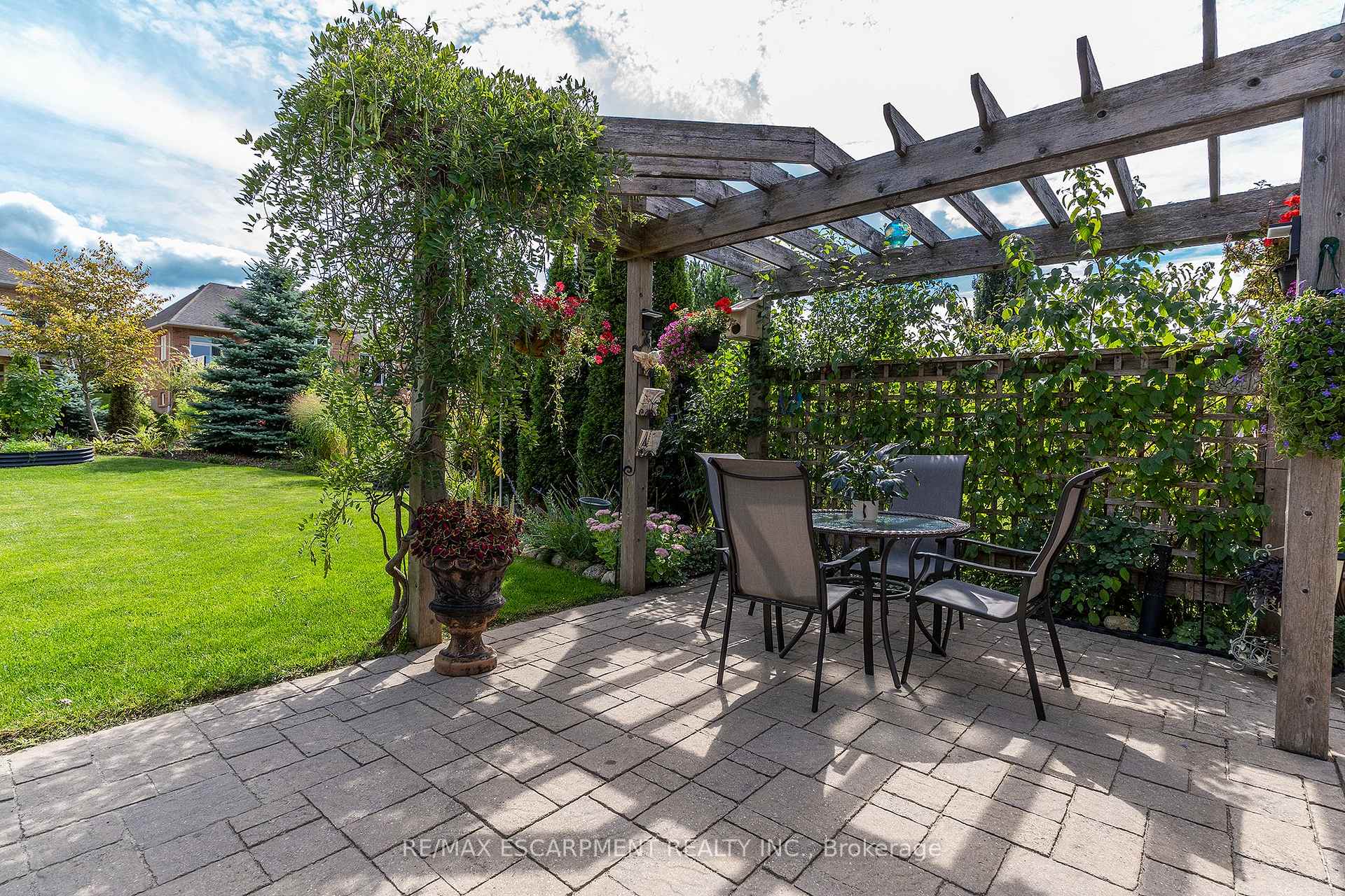 Photo 26 of Unit 35, 93 Aberfoyle Mill Crescent, Puslinch, Aberfoyle — HOMEH