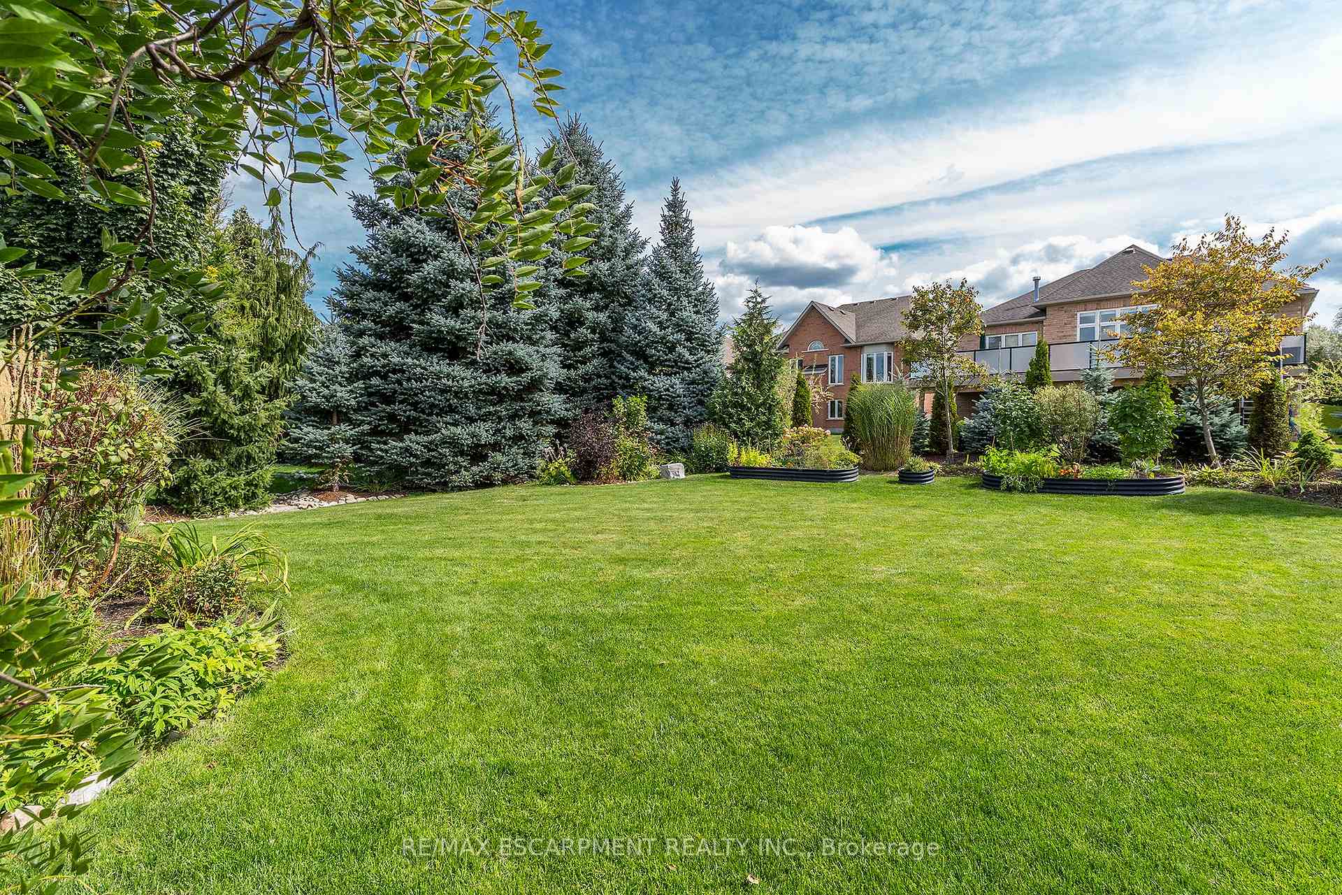 Photo 27 of Unit 35, 93 Aberfoyle Mill Crescent, Puslinch, Aberfoyle — HOMEH