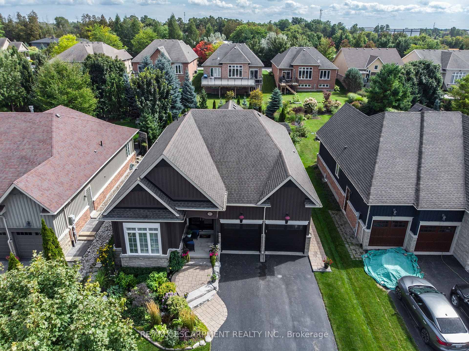 Photo 35 of Unit 35, 93 Aberfoyle Mill Crescent, Puslinch, Aberfoyle — HOMEH