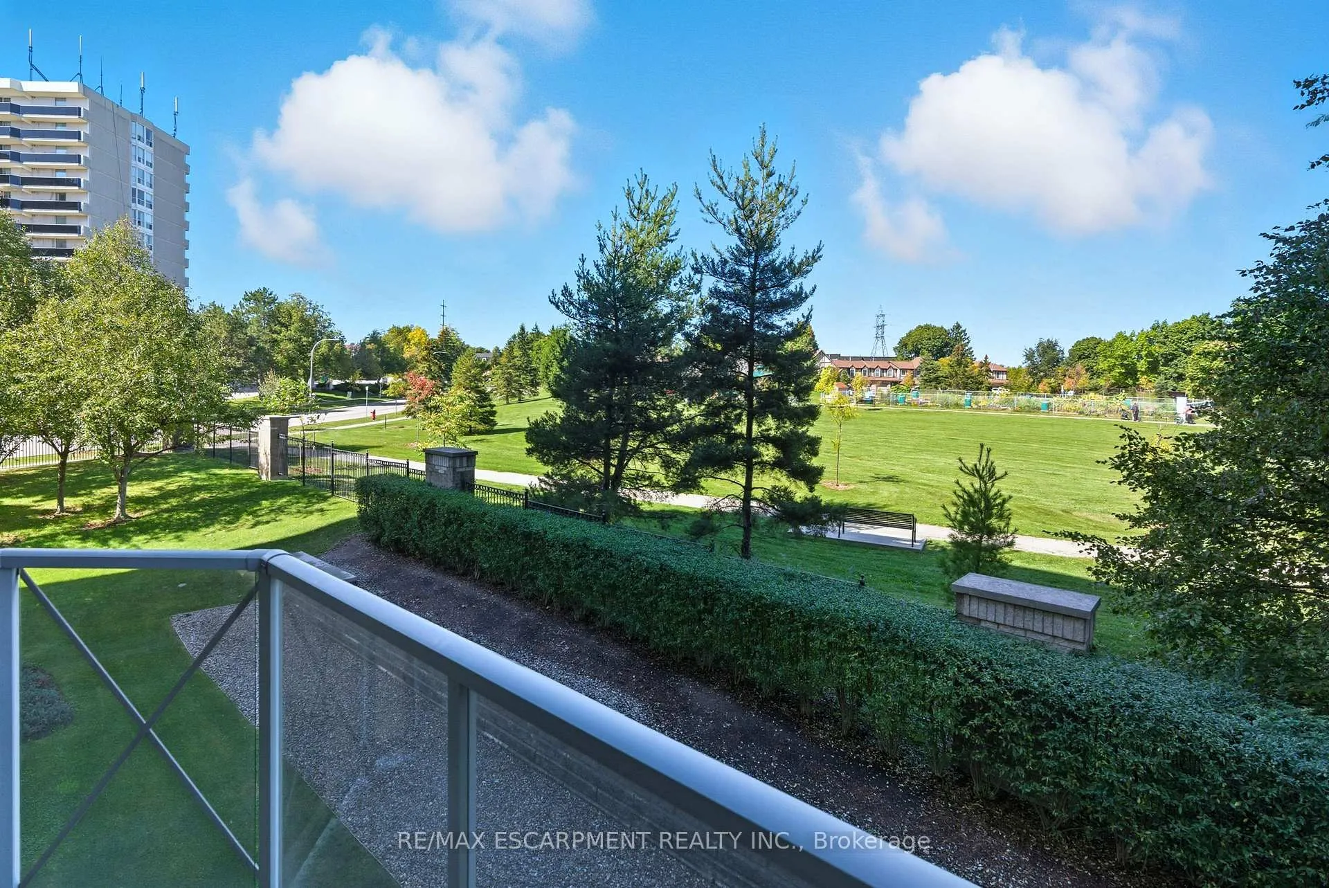 Photo 13 of Unit 211, 2075 Amherst Heights Drive, Burlington, Brant Hills — HOMEH