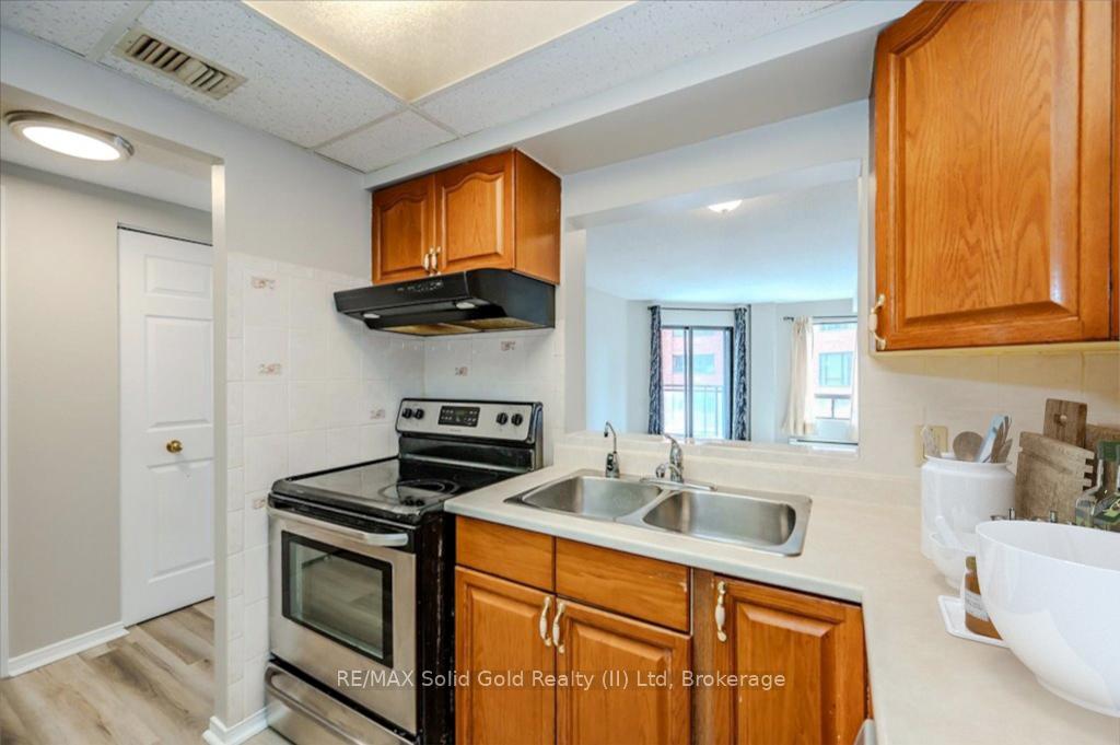 Photo 12 of Unit 305, 10 Ellen Street E, Kitchener — HOMEH
