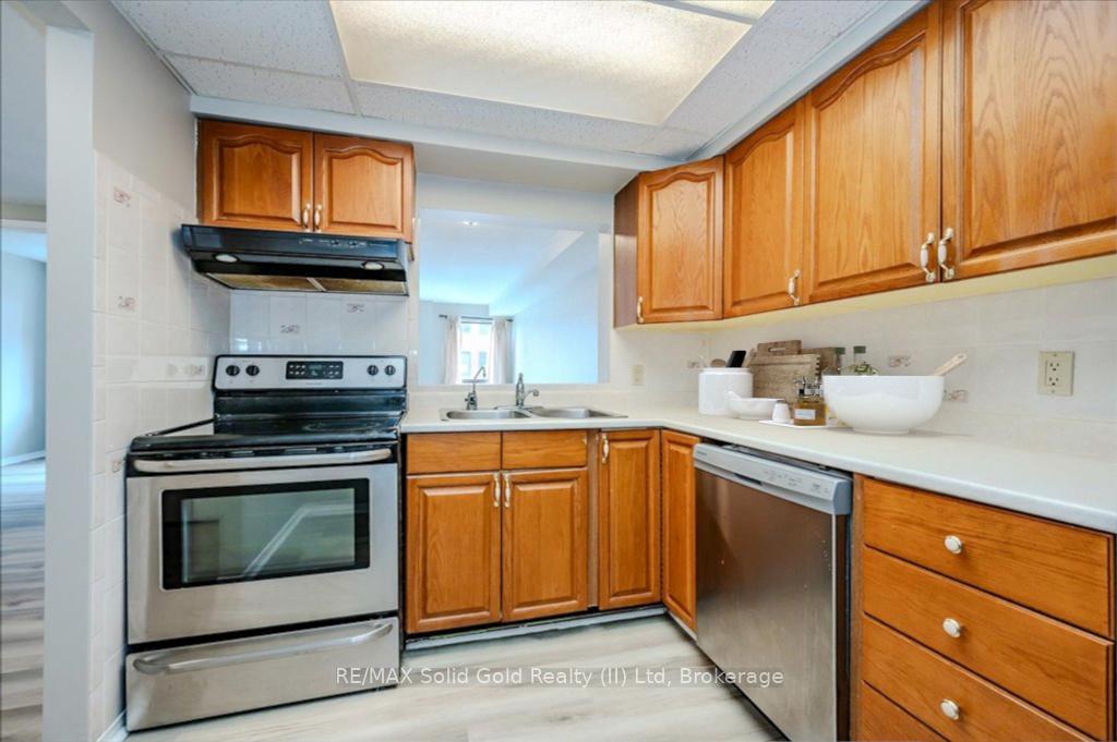 Photo 13 of Unit 305, 10 Ellen Street E, Kitchener — HOMEH