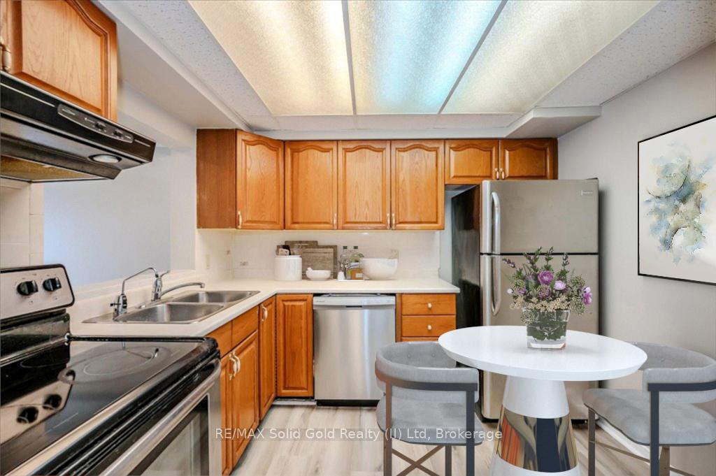 Photo 14 of Unit 305, 10 Ellen Street E, Kitchener — HOMEH