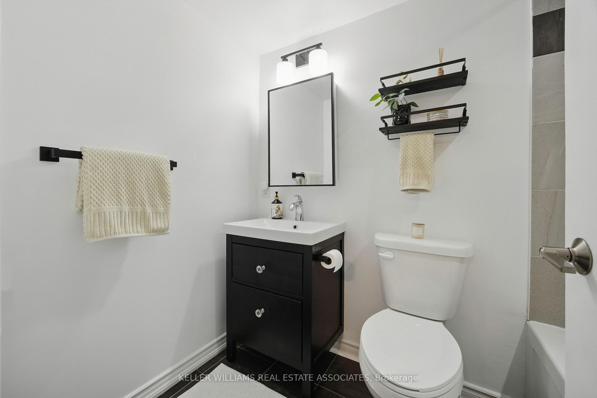 Photo 23 of Unit 304, 15 Albright Road, Hamilton, Vincent — HOMEH