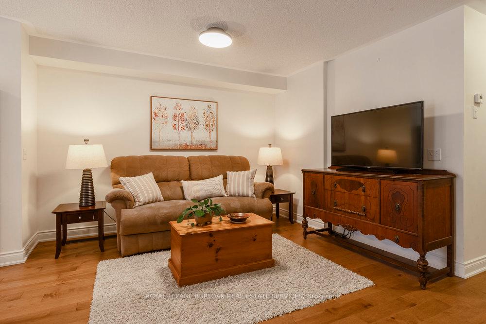 Photo 3 of Unit 46, 710 Spring Gardens Road, Burlington, Bayview — HOMEH