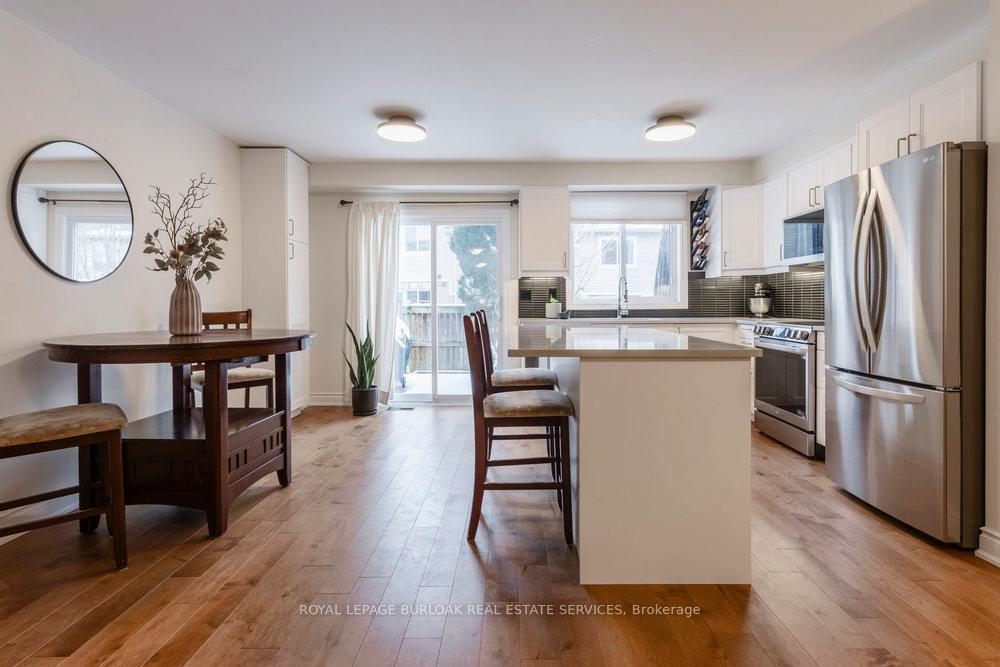 Photo 5 of Unit 46, 710 Spring Gardens Road, Burlington, Bayview — HOMEH