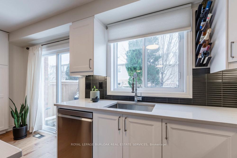 Photo 8 of Unit 46, 710 Spring Gardens Road, Burlington, Bayview — HOMEH
