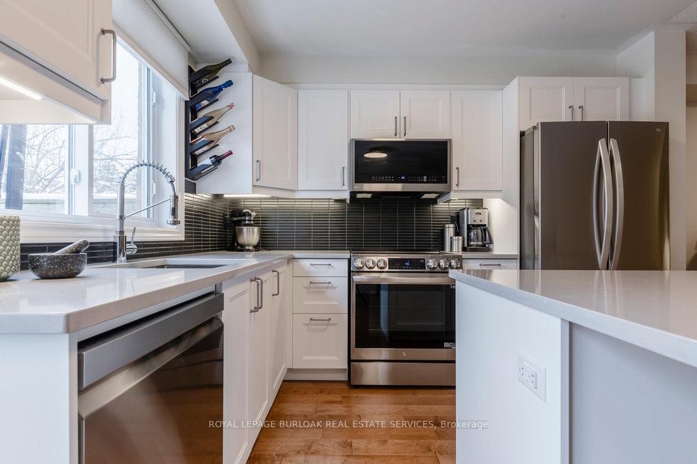 Photo 9 of Unit 46, 710 Spring Gardens Road, Burlington, Bayview — HOMEH