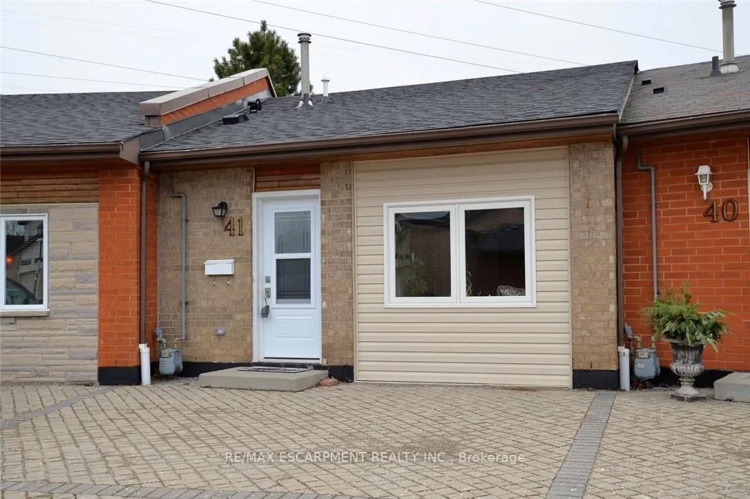 Photo 1 of 41 Sister Kern Terrace, Hamilton, Kennedy — HOMEH
