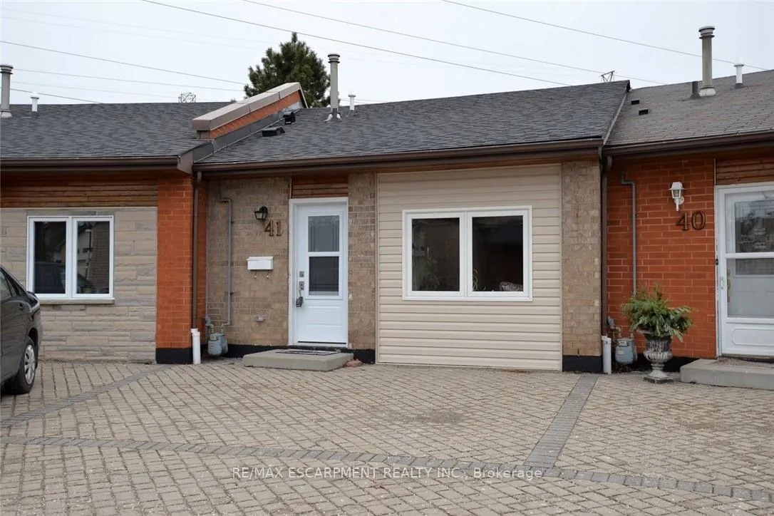 Photo 2 of 41 Sister Kern Terrace, Hamilton, Kennedy — HOMEH