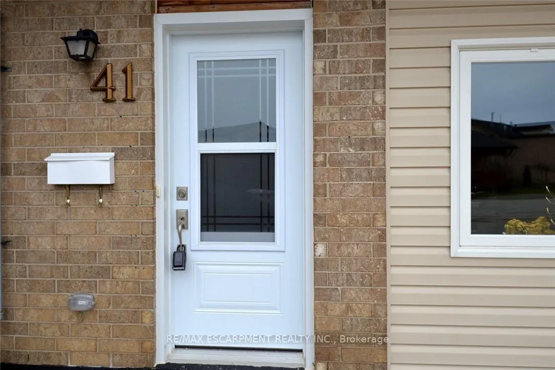 Photo 3 of 41 Sister Kern Terrace, Hamilton, Kennedy — HOMEH