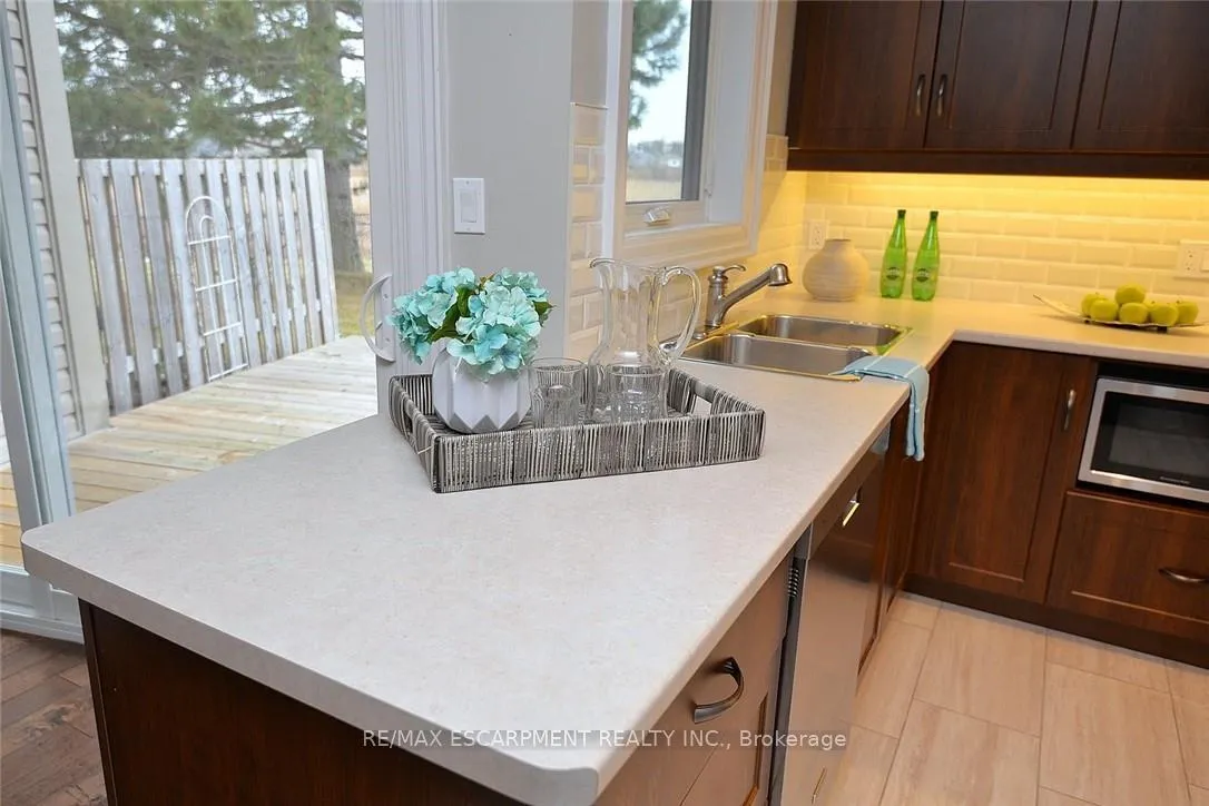 Photo 16 of 41 Sister Kern Terrace, Hamilton, Kennedy — HOMEH