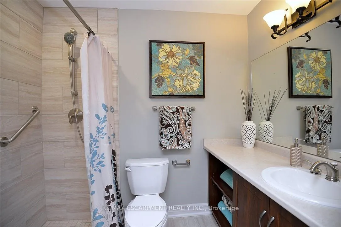 Photo 25 of 41 Sister Kern Terrace, Hamilton, Kennedy — HOMEH