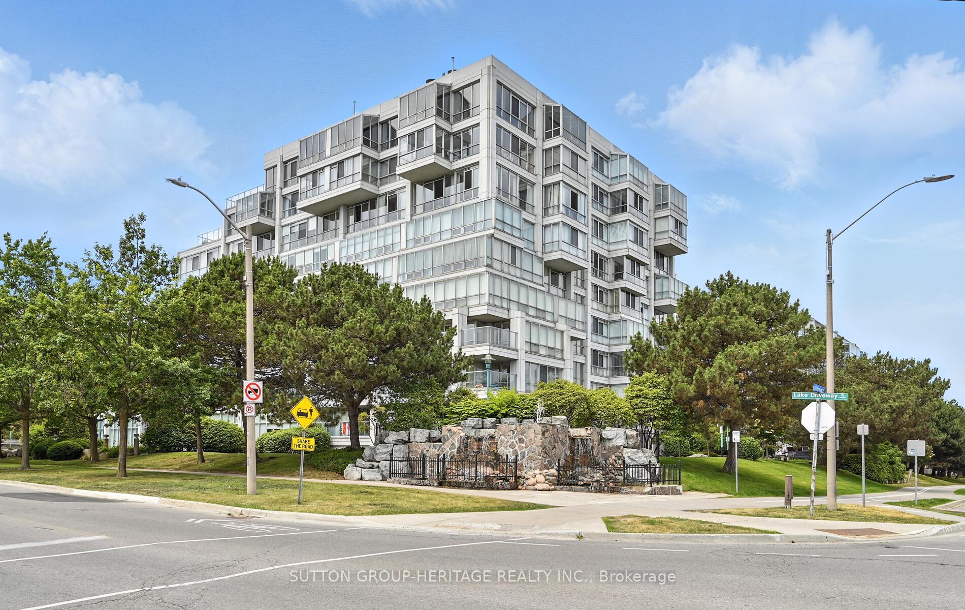 Photo 3 of Unit 308, 45 Cumberland Lane, Ajax, South West — HOMEH