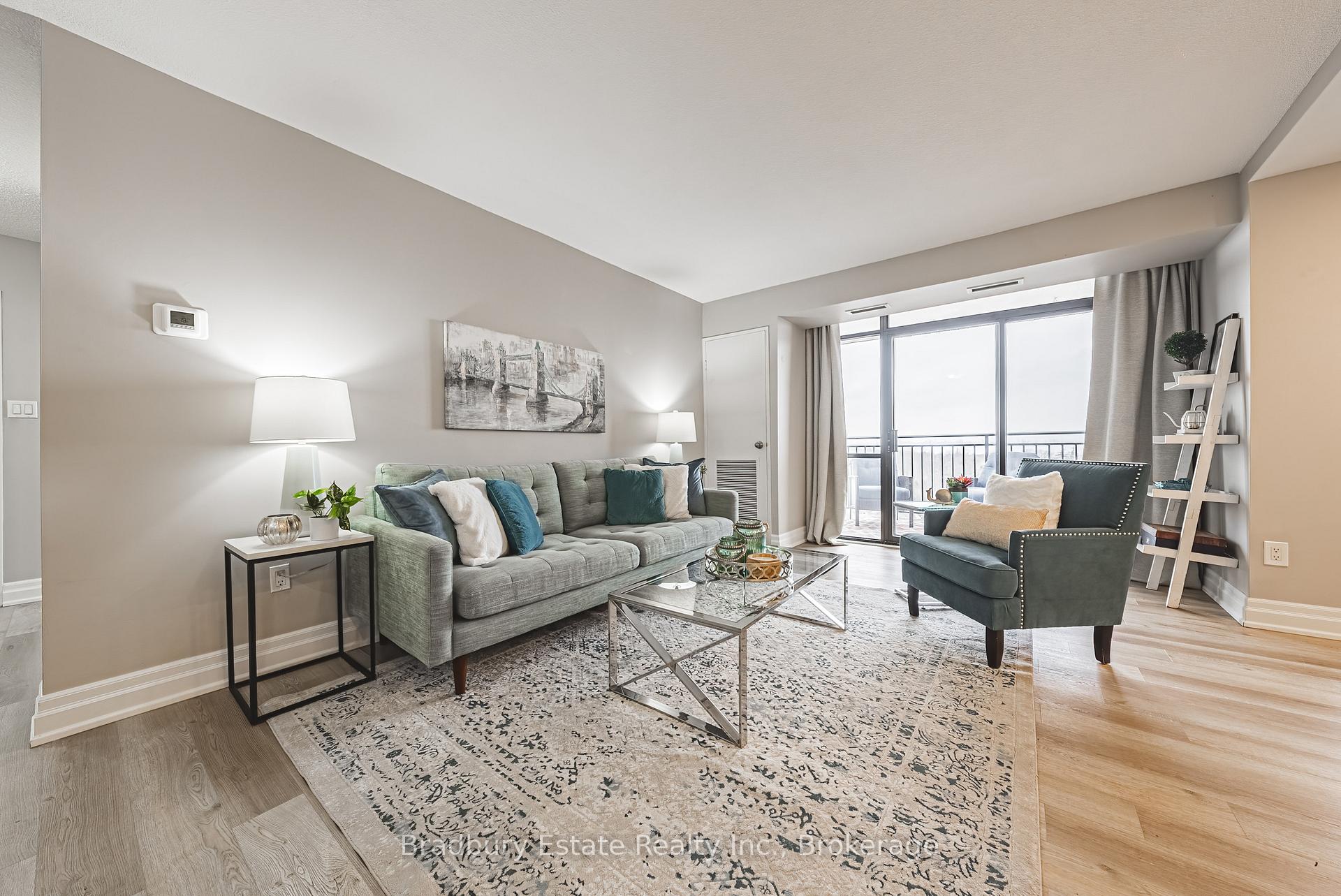 Photo 11 of Unit 1114, 500 Green Road, Hamilton, Lakeshore — HOMEH