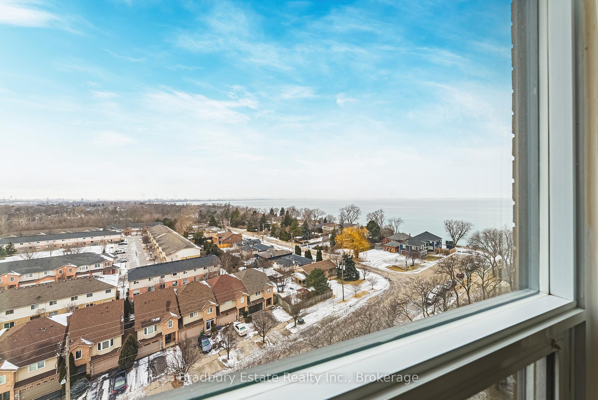 Photo 17 of Unit 1114, 500 Green Road, Hamilton, Lakeshore — HOMEH