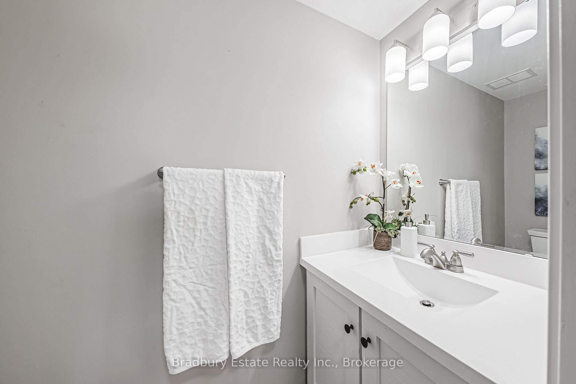 Photo 20 of Unit 1114, 500 Green Road, Hamilton, Lakeshore — HOMEH