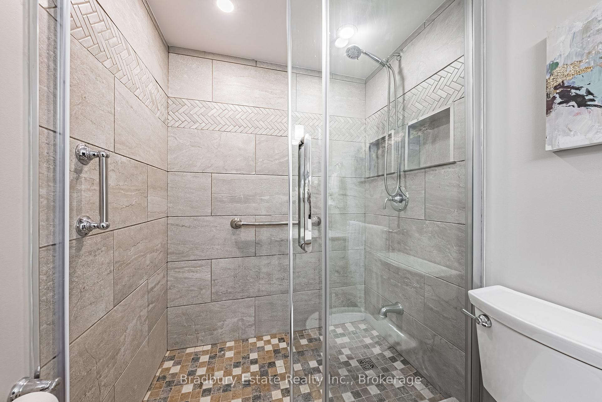 Photo 23 of Unit 1114, 500 Green Road, Hamilton, Lakeshore — HOMEH