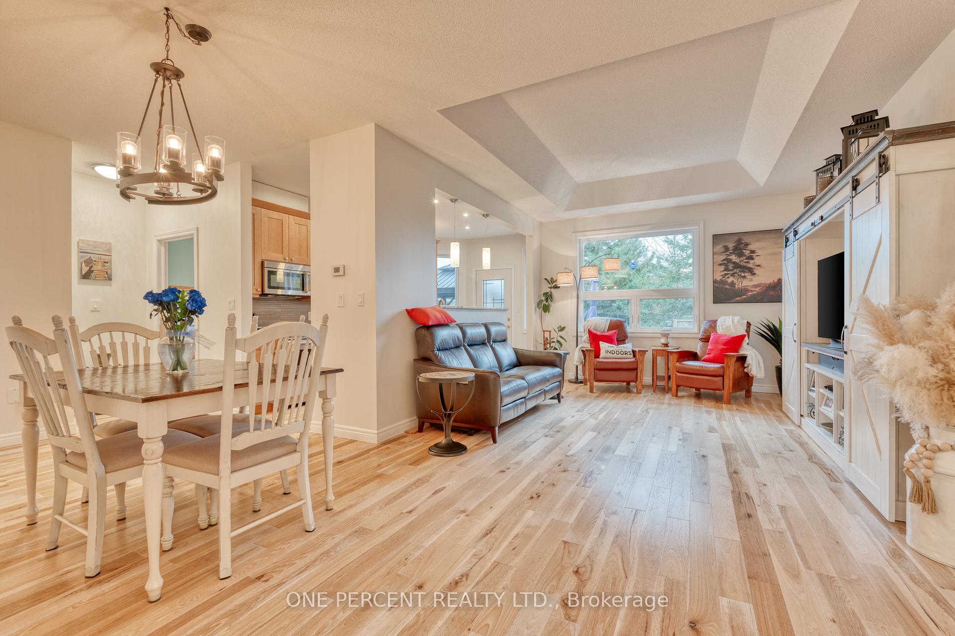 Photo 7 of 5 Twentyplace Boulevard, Hamilton, Twenty Place — HOMEH