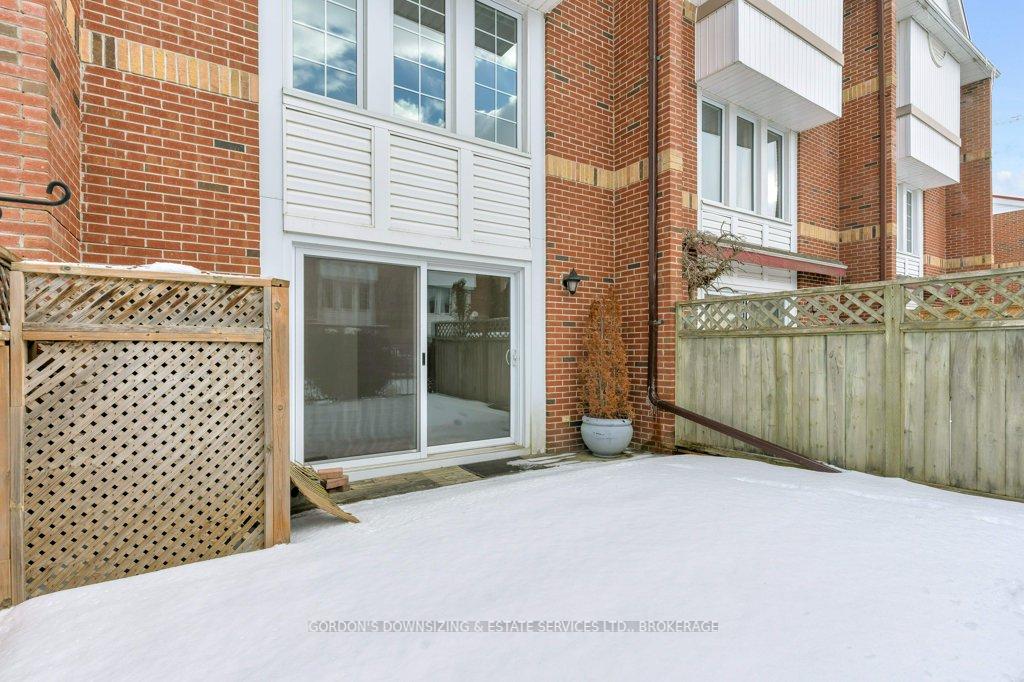 Photo 60 of Unit 32, 1 Place D'armes, Kingston, East of Sir John A. Blvd — HOMEH