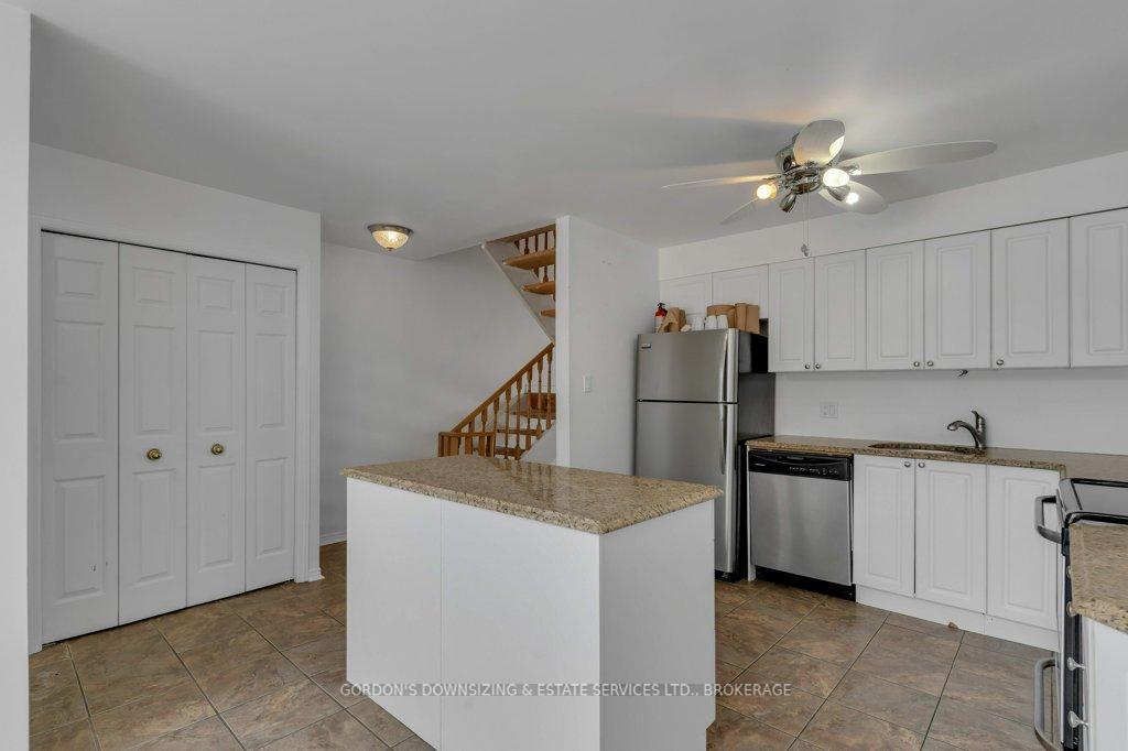 Photo 28 of Unit 32, 1 Place D'armes, Kingston, East of Sir John A. Blvd — HOMEH