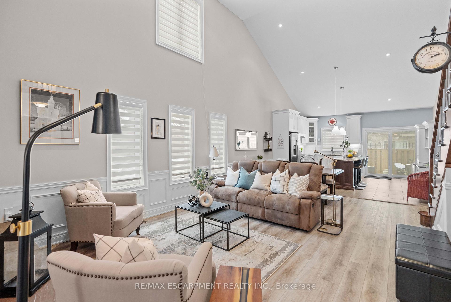 Photo 6 of 8 Burgundy Grove, Hamilton, Meadowlands — HOMEH