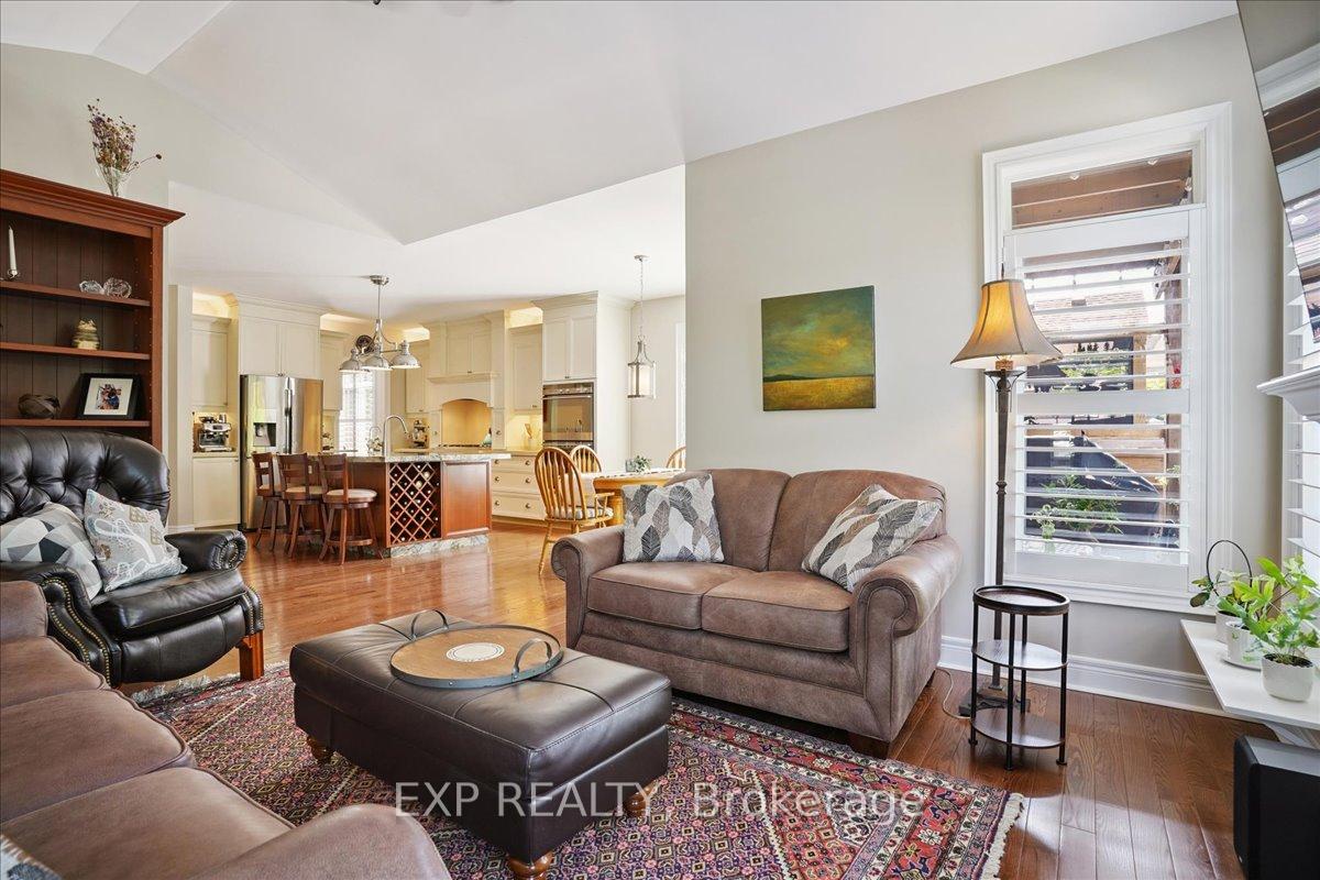 Photo 16 of 34 Capps Drive, Barrie, Bayshore — HOMEH