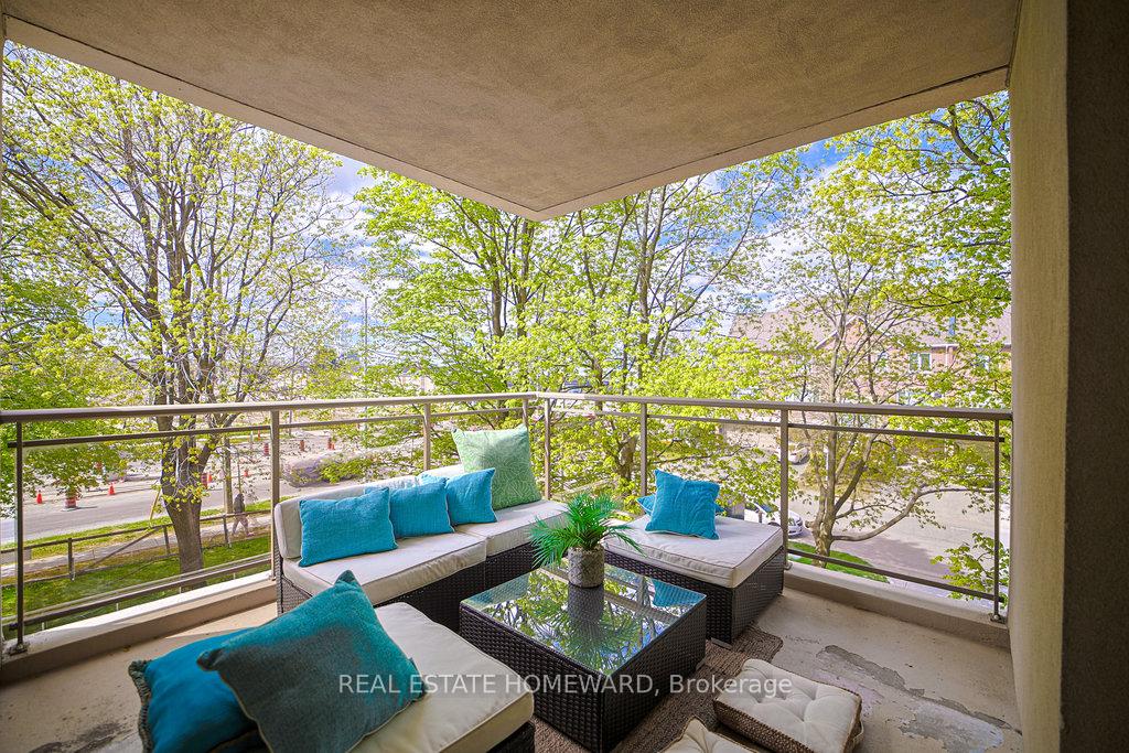 Front of Unit 209, 1 Leaside Park Drive