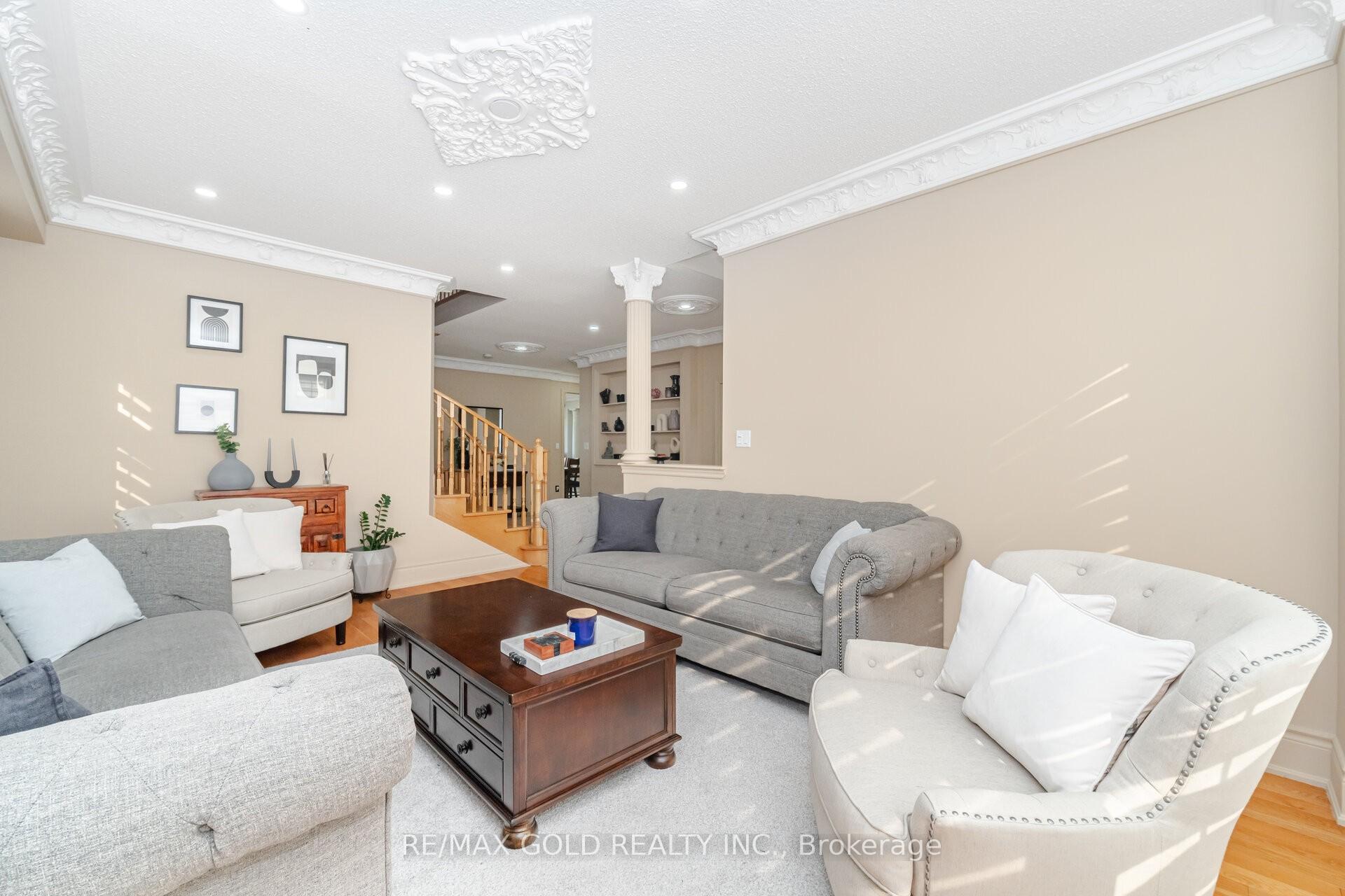 Photo 4 of 41 Leparc Road, Brampton, Vales of Castlemore North — HOMEH