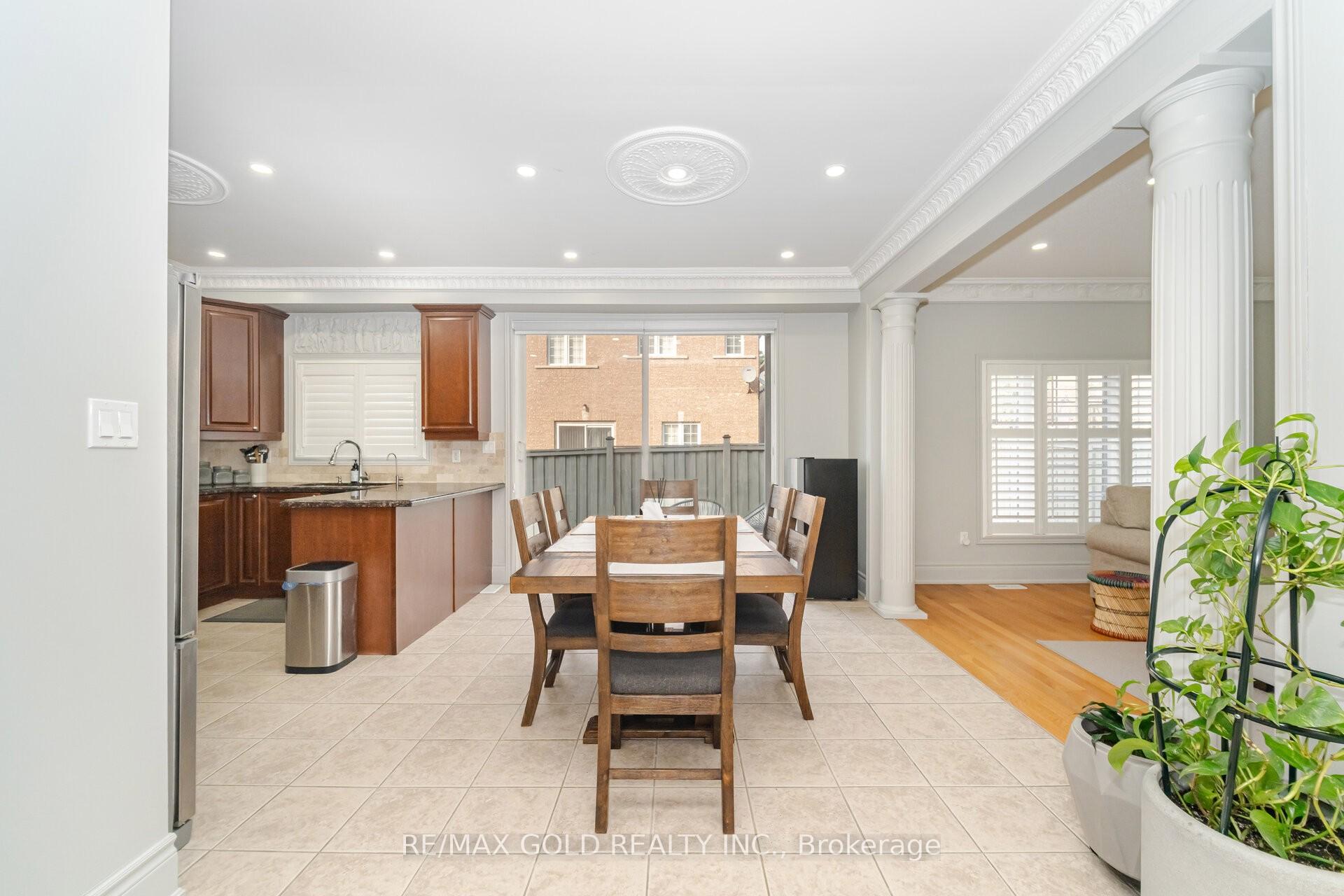 Photo 9 of 41 Leparc Road, Brampton, Vales of Castlemore North — HOMEH