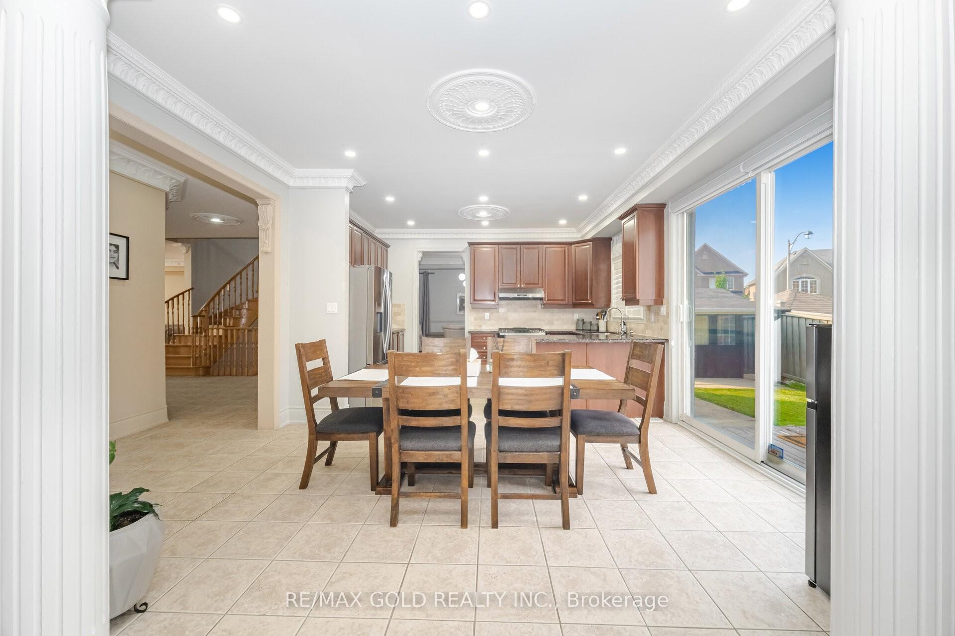 Photo 10 of 41 Leparc Road, Brampton, Vales of Castlemore North — HOMEH